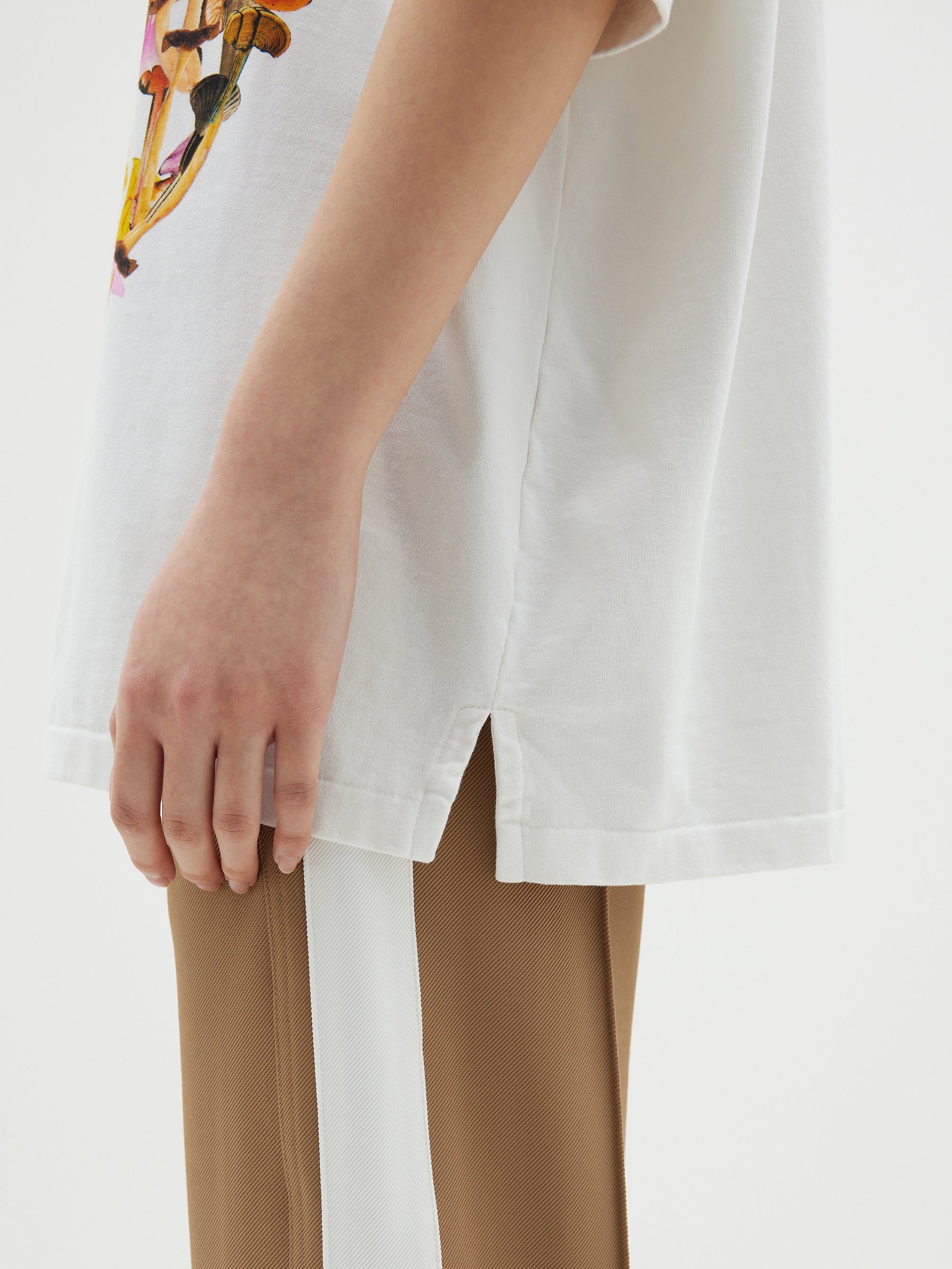 bassike x kitty t.shirt