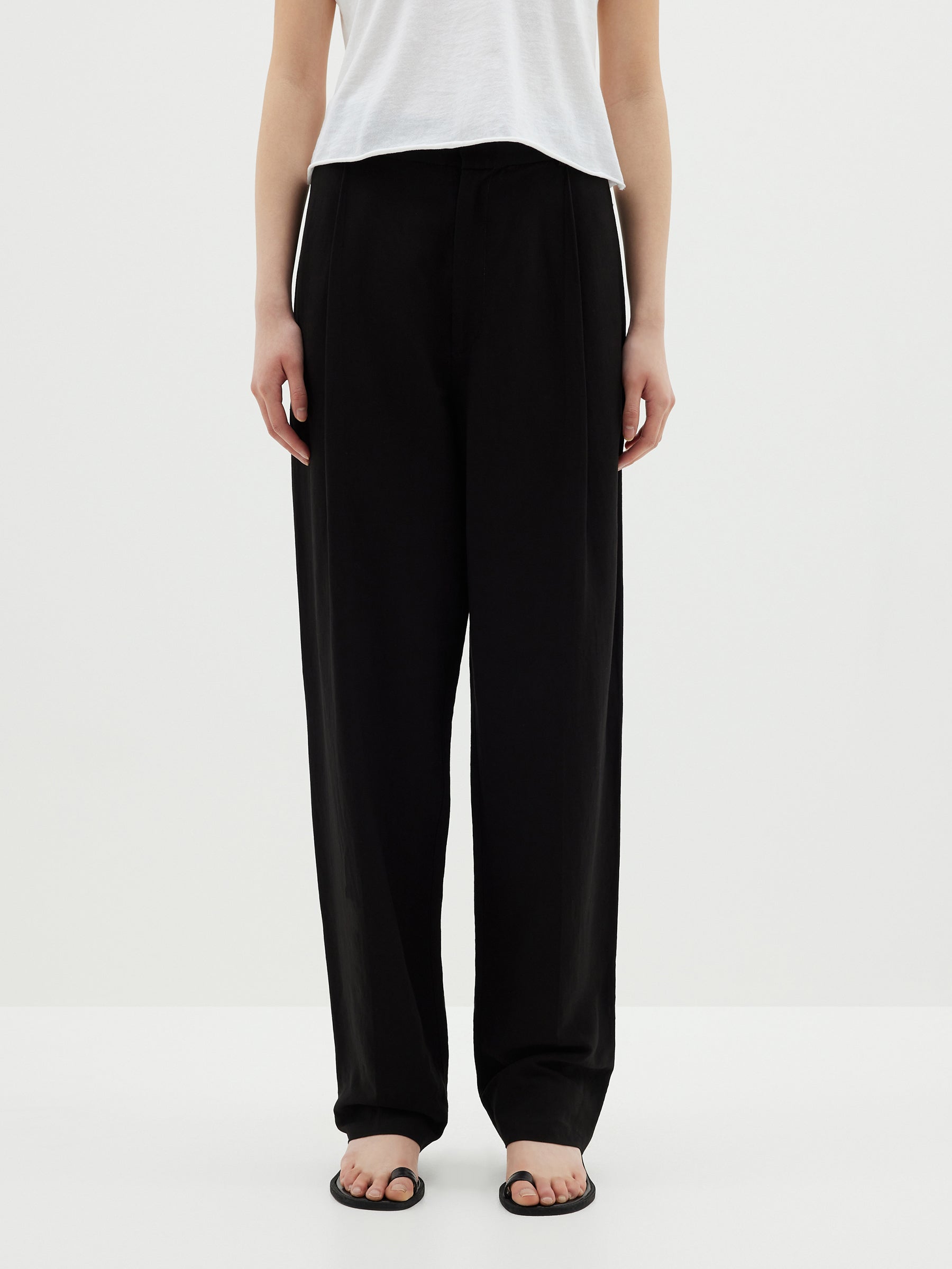 pleat front linen pant
