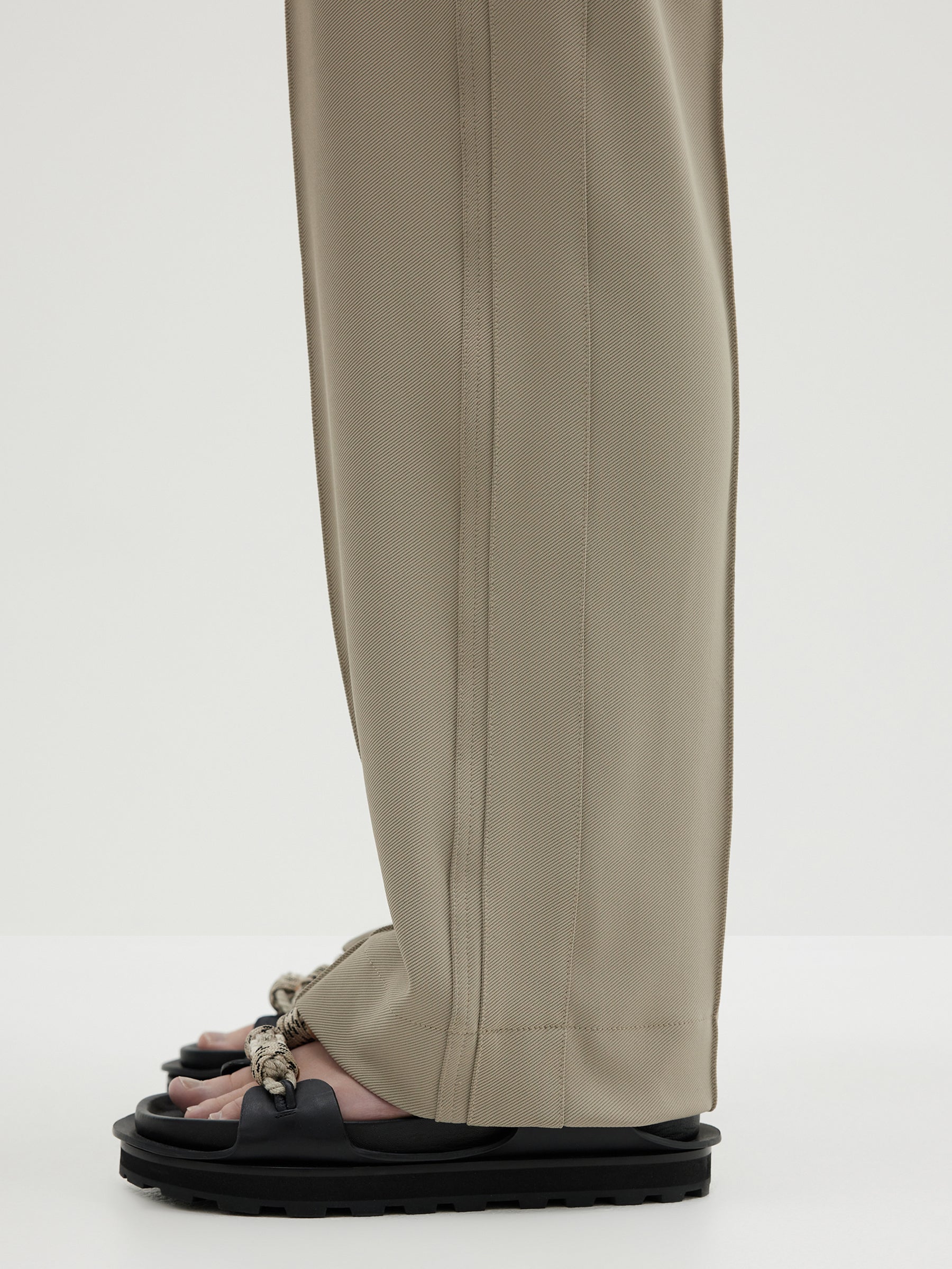 twill pinstitch detail pant