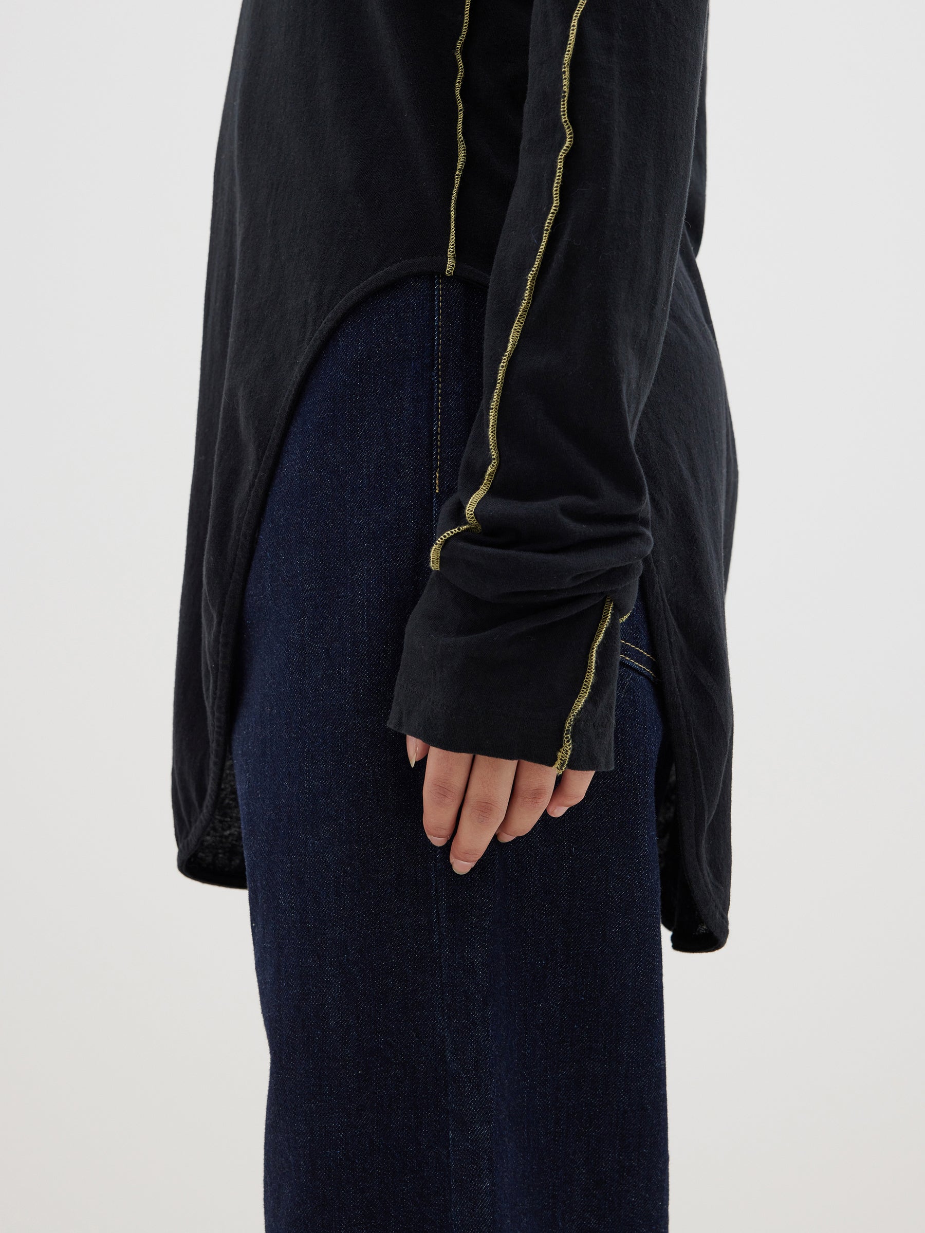 scoop hem layering long sleeve t.shirt