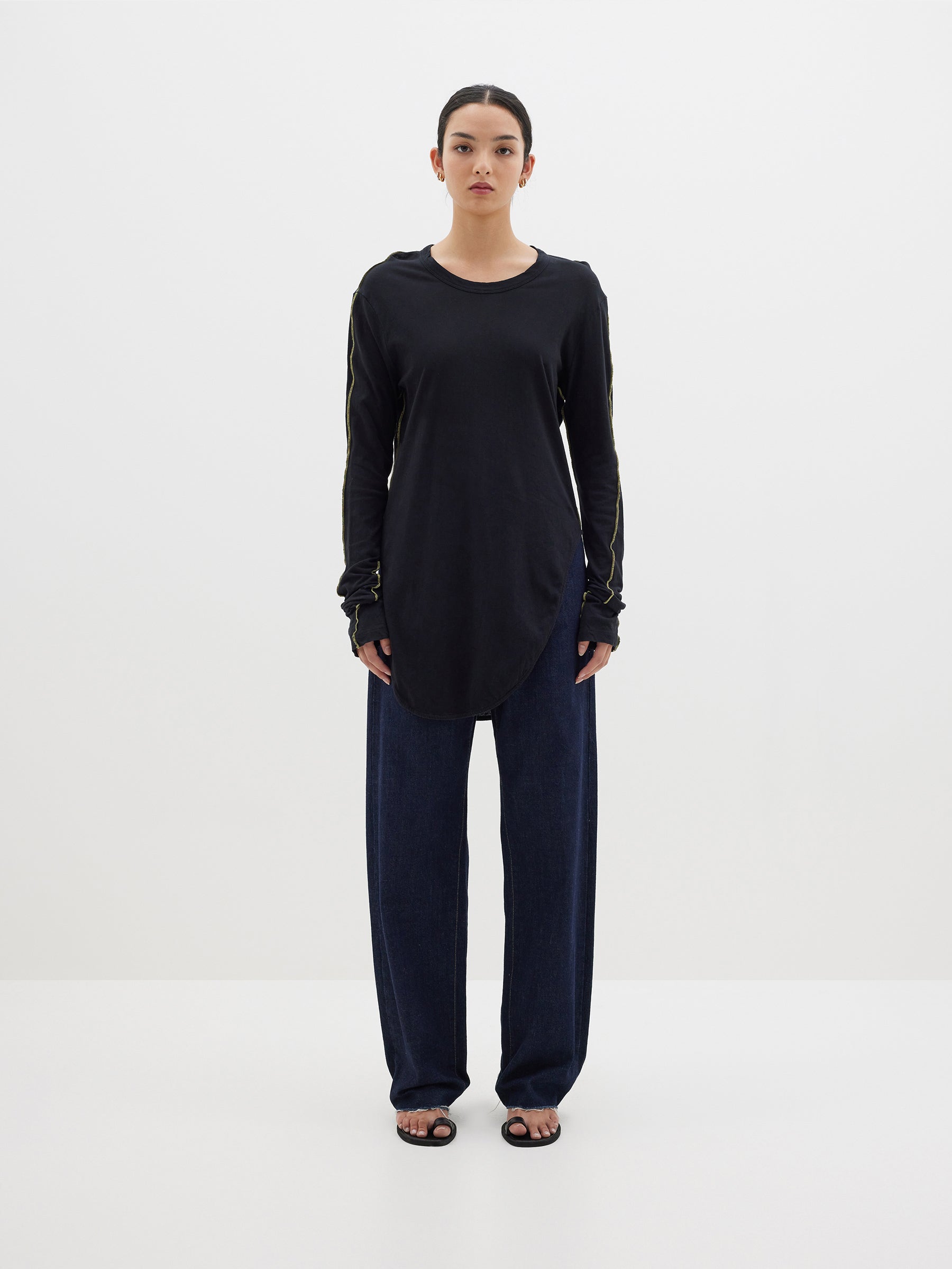 scoop hem layering long sleeve t.shirt