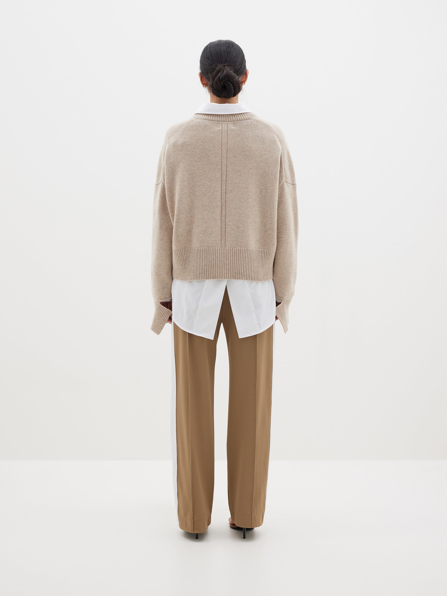 high v boxy wool cashmere knit