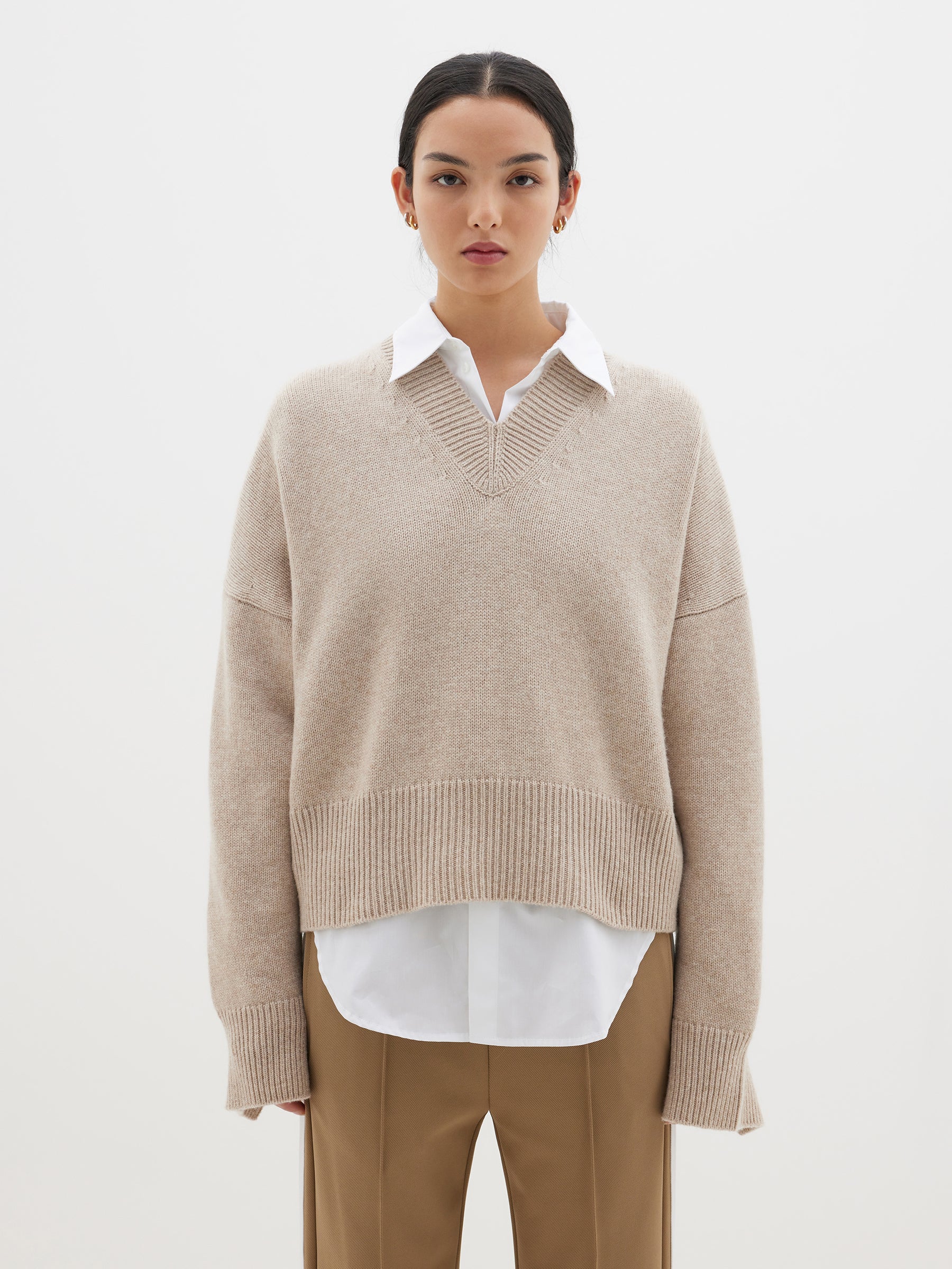 high v boxy wool cashmere knit