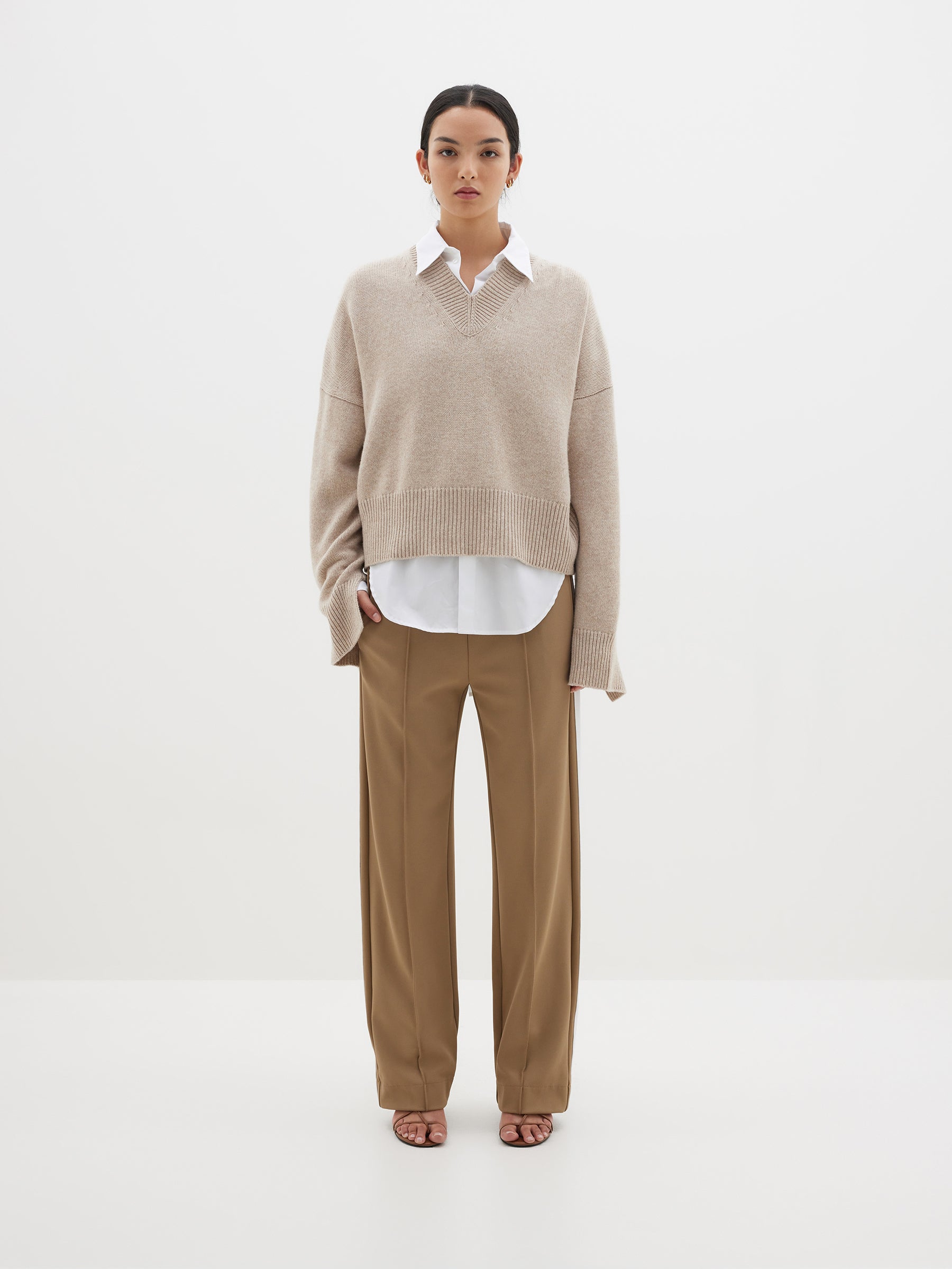 high v boxy wool cashmere knit