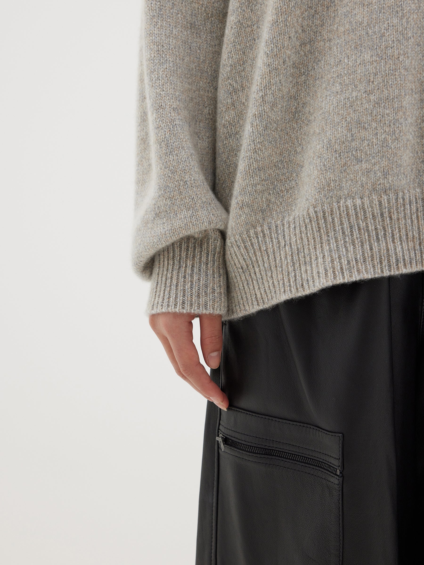 melange carded cashmere knit