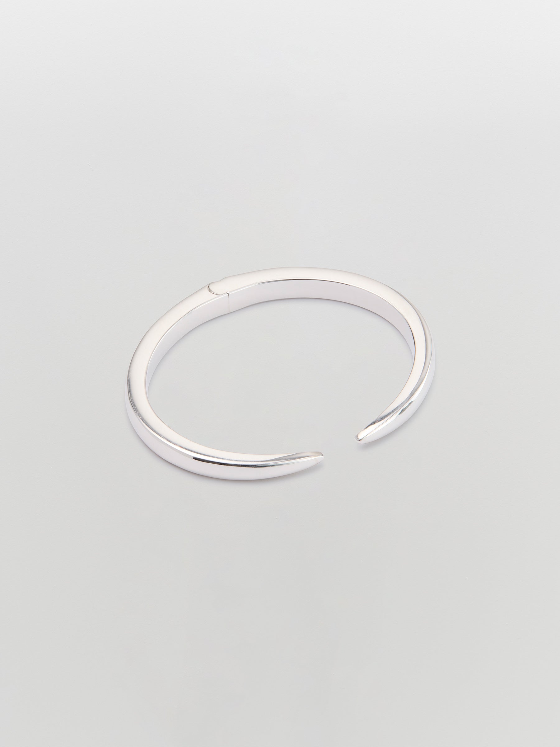 sener besim spear bangle