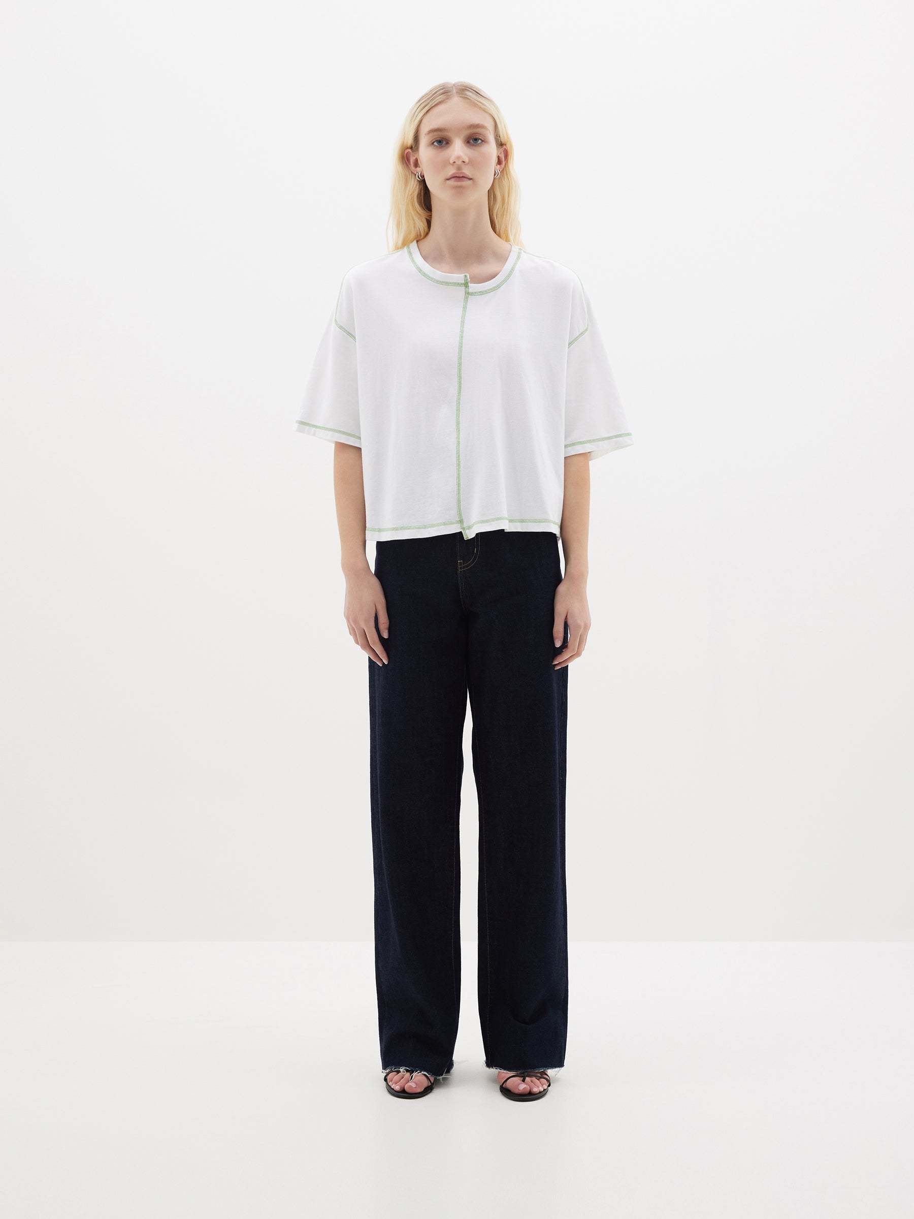 shift front boxy short sleeve t.shirt