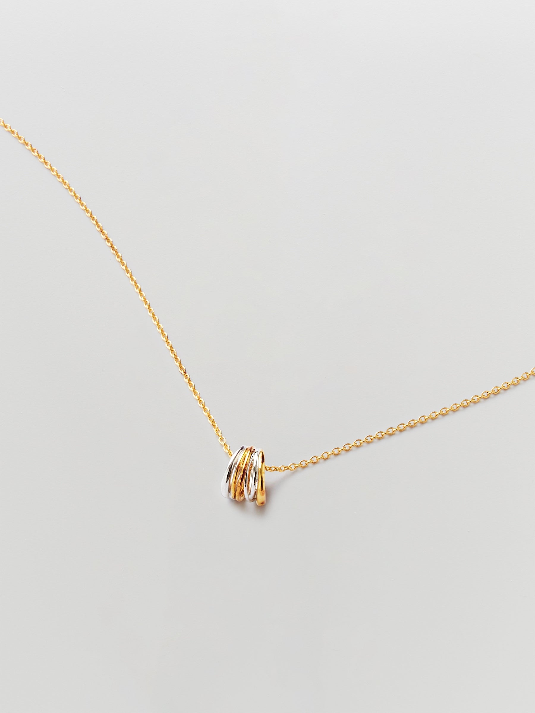 sener besim dynasty threaded necklace