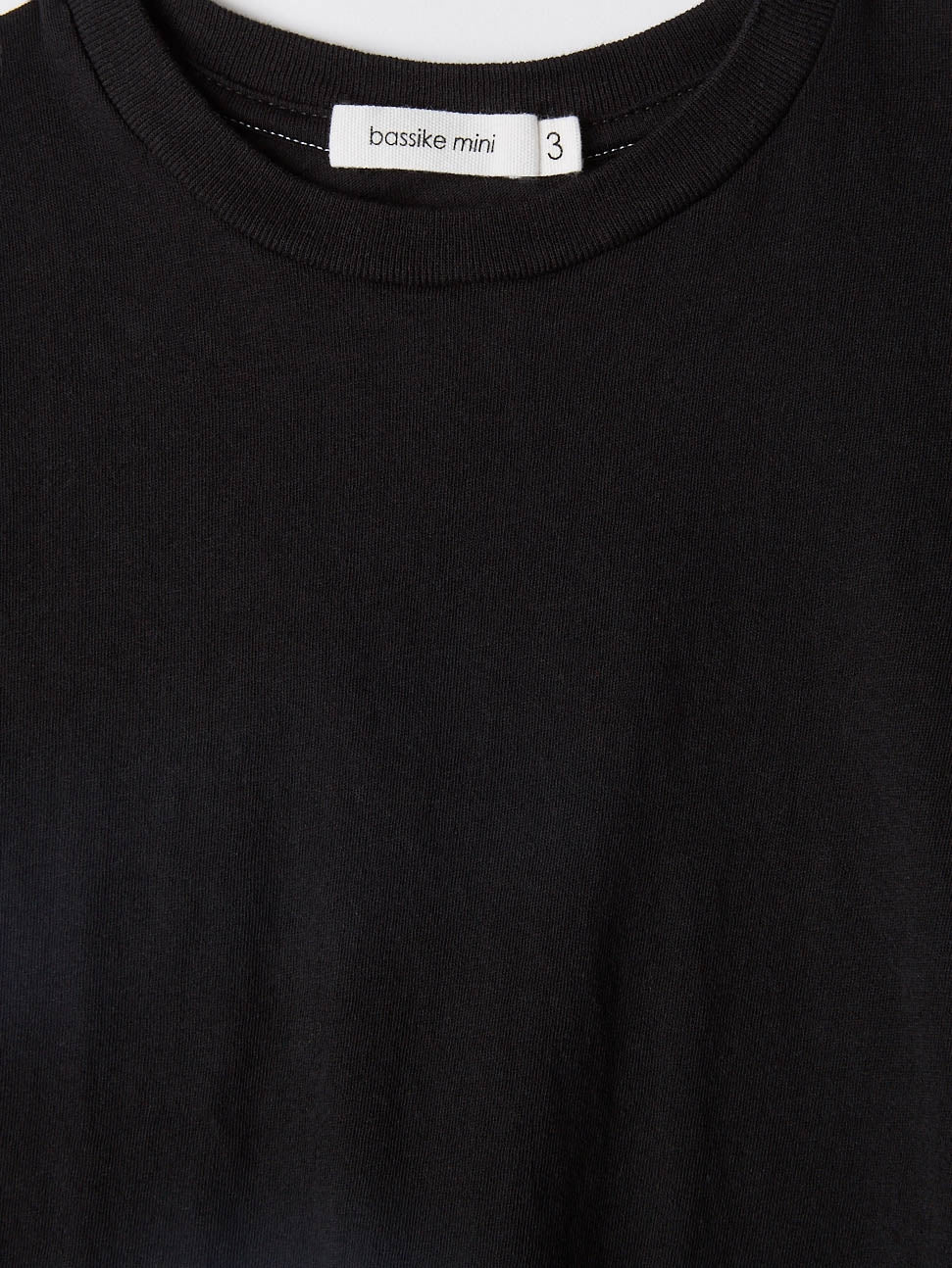 bassike mini classic vintage t.shirt in black