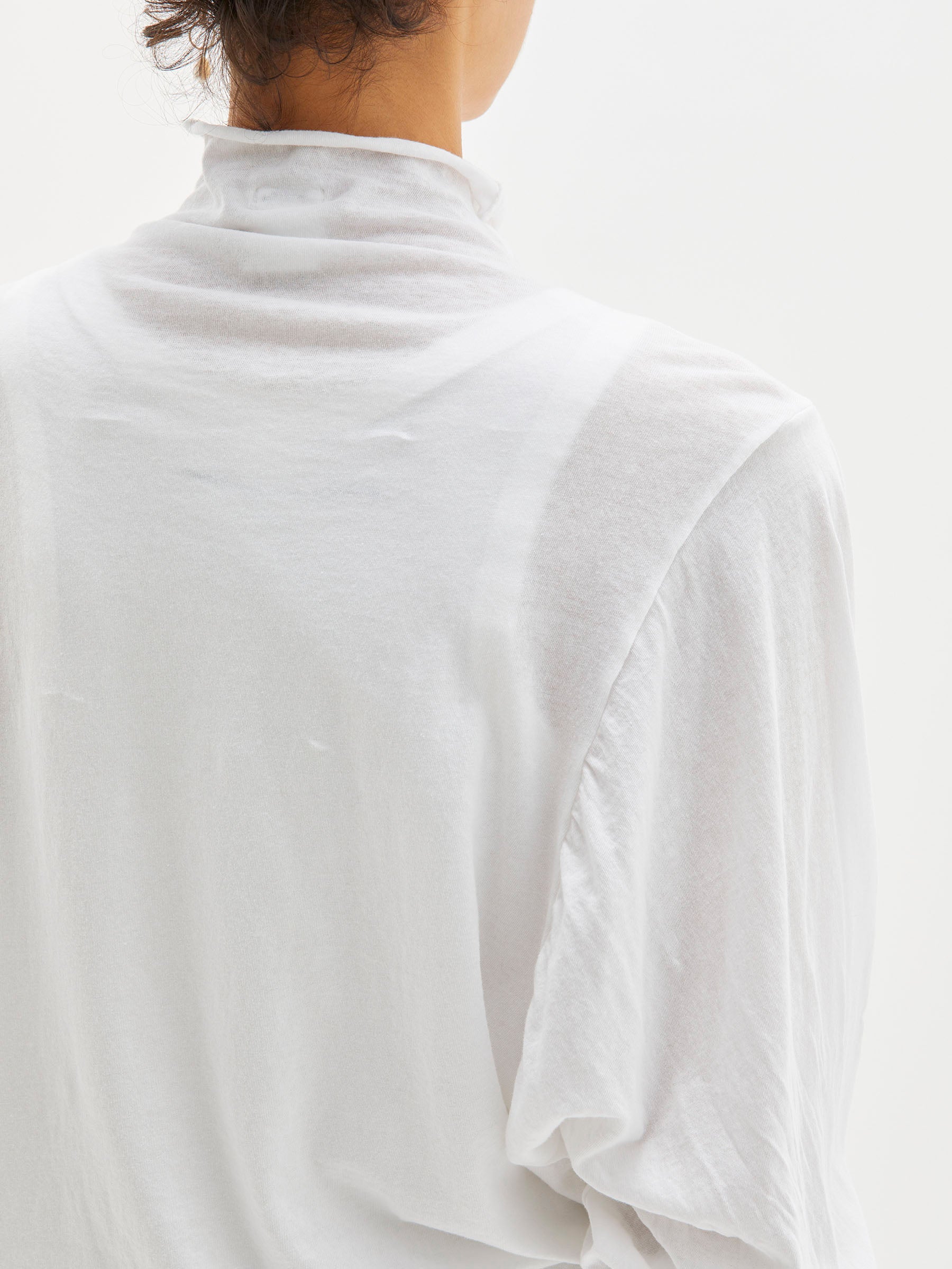 voluminous sleeve long sleeve t.shirt