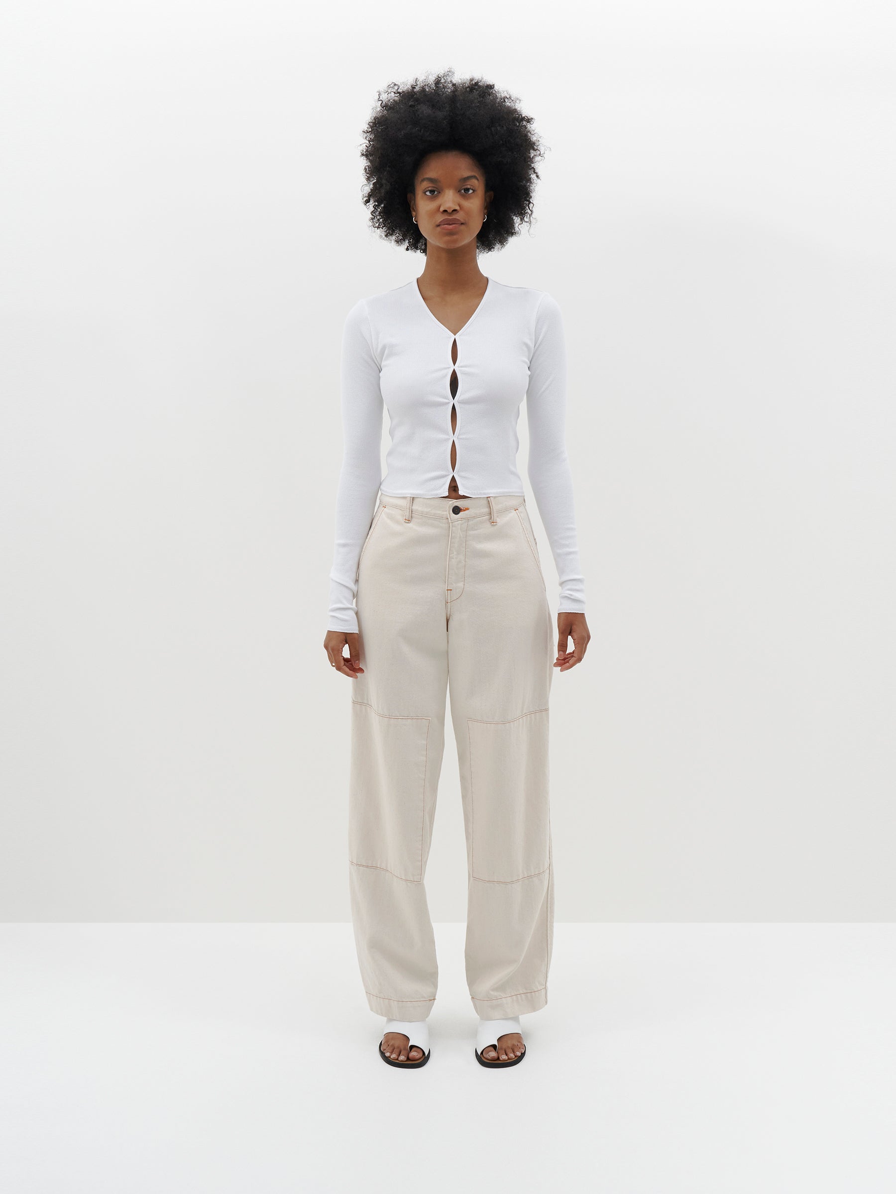 slim-fit-cut-out-detail-top-aw22wft58-white