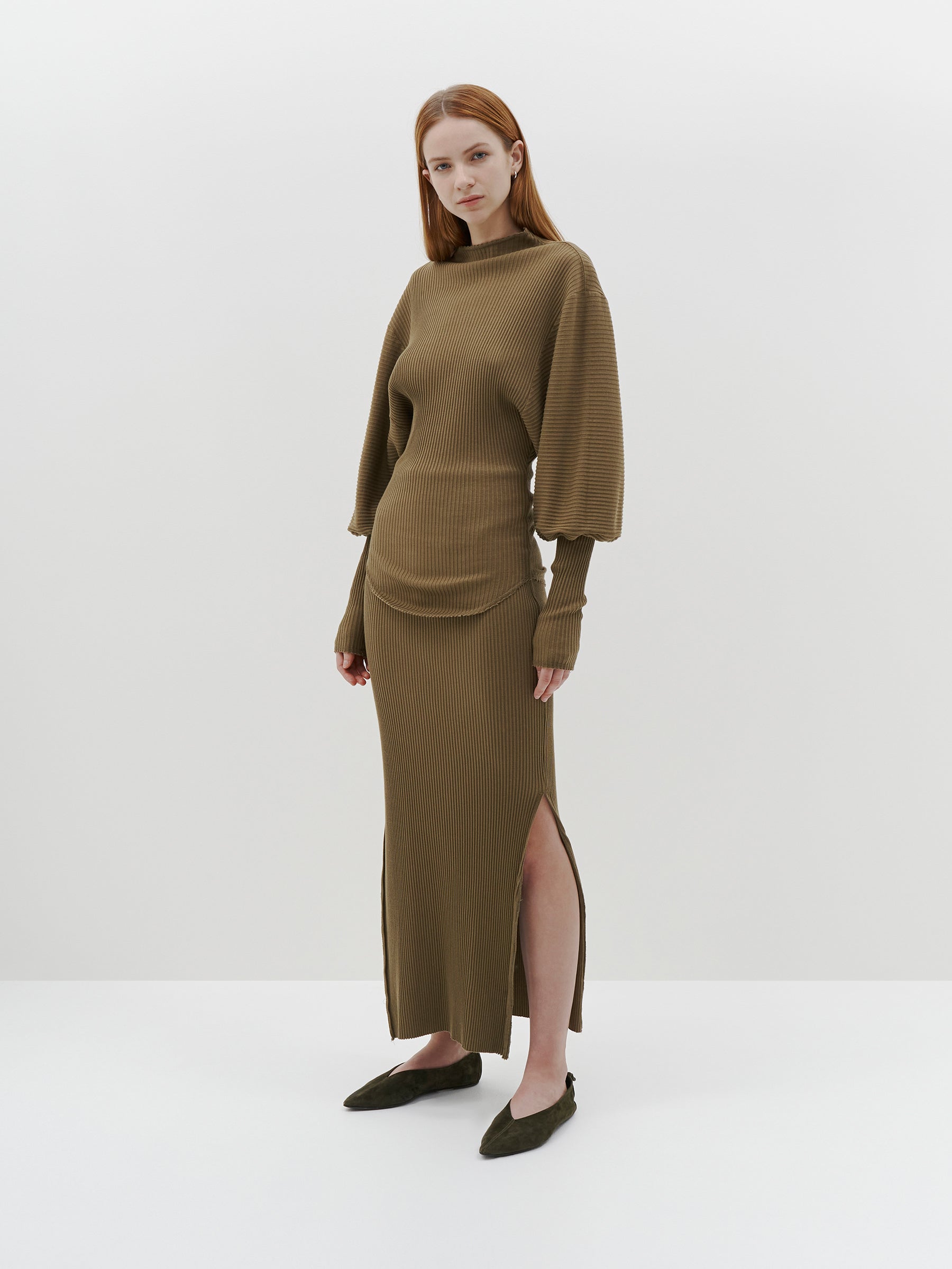 voluminous sleeve rib top