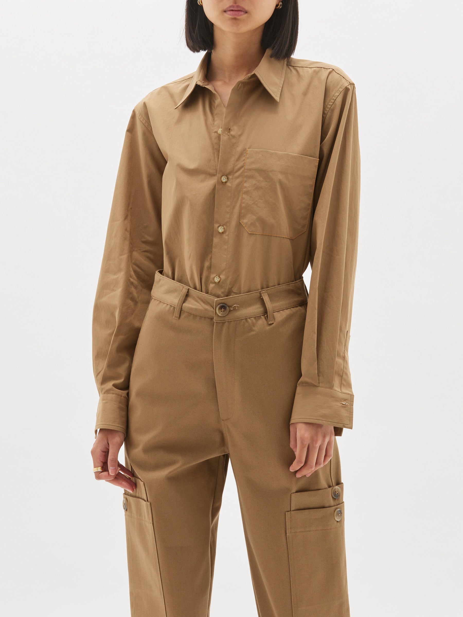 contrast-detail-dinner-shirt-aw22wft77-dark-tan