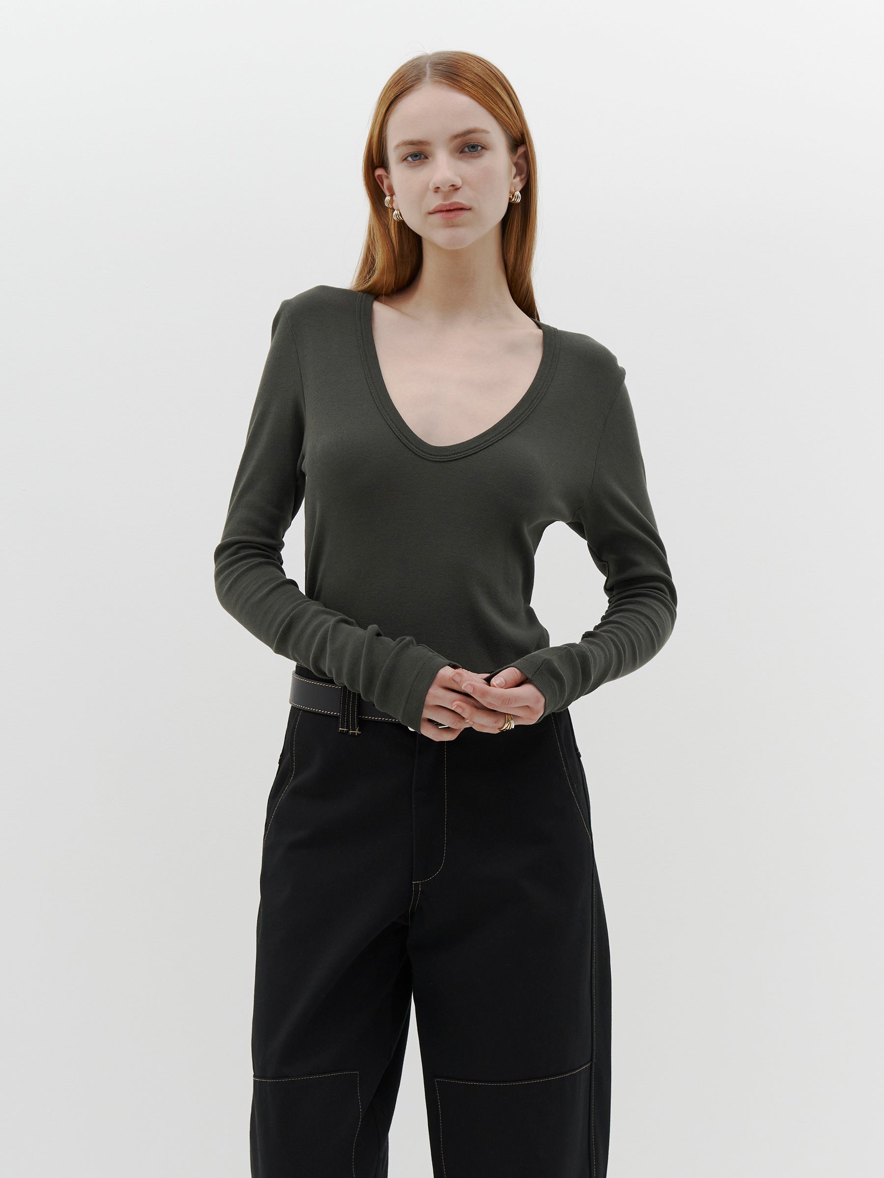 slim-rib-v-neck-l-s-t-shirt-aw22wjt90-kelp