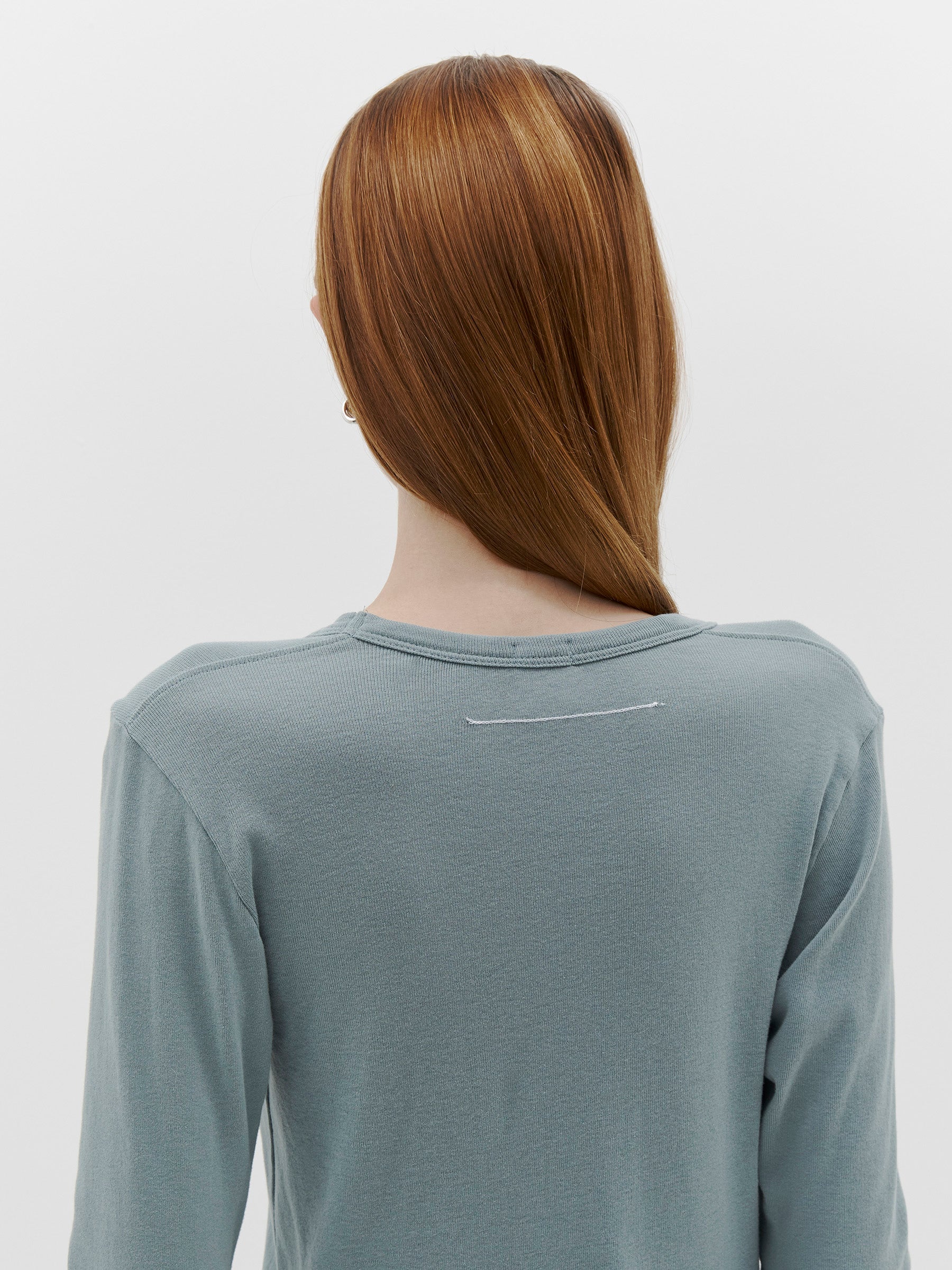 slim-rib-v-neck-l-s-t-shirt-aw22wjt90-lagoon