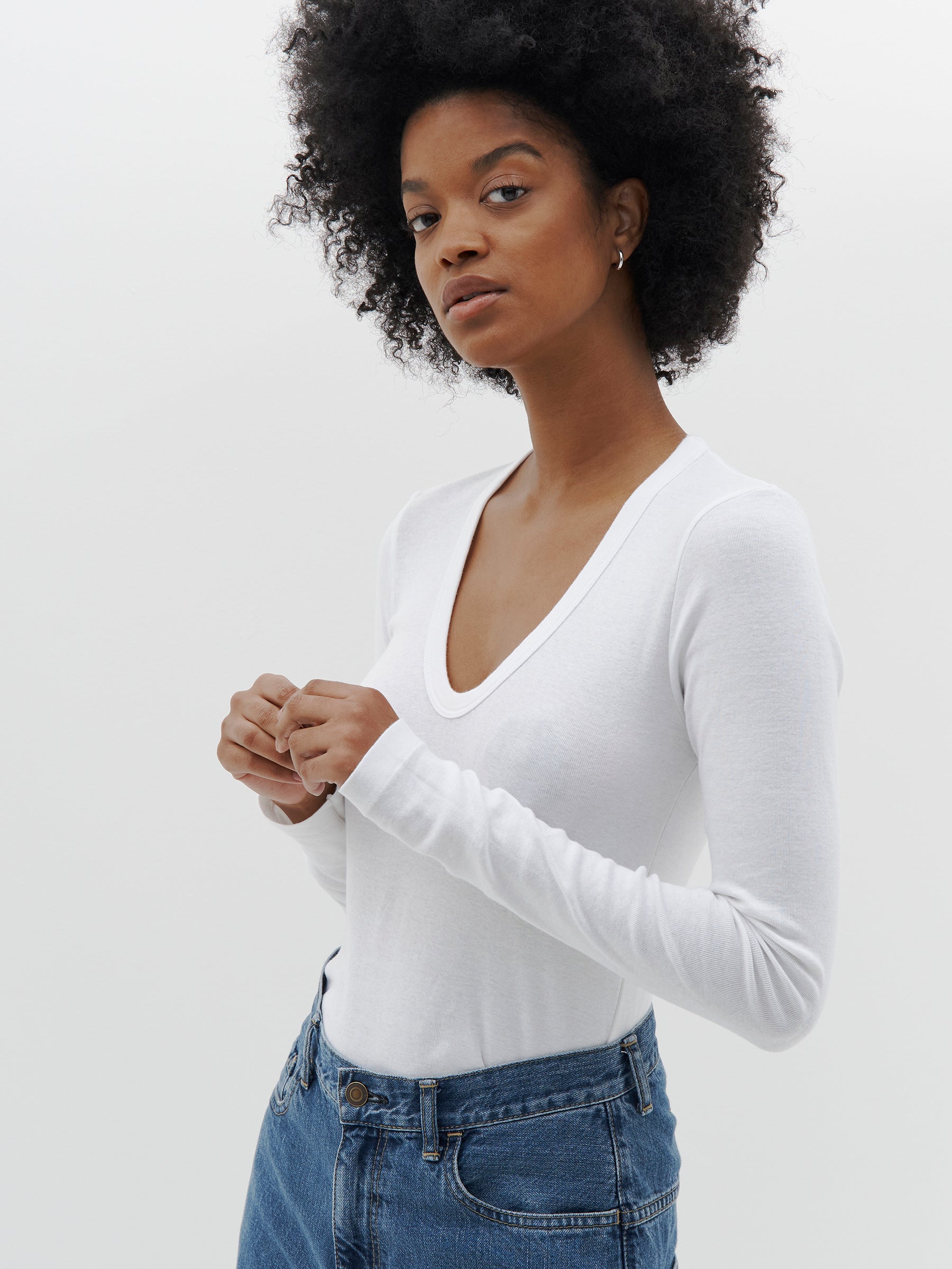 slim rib v neck long sleeve t.shirt