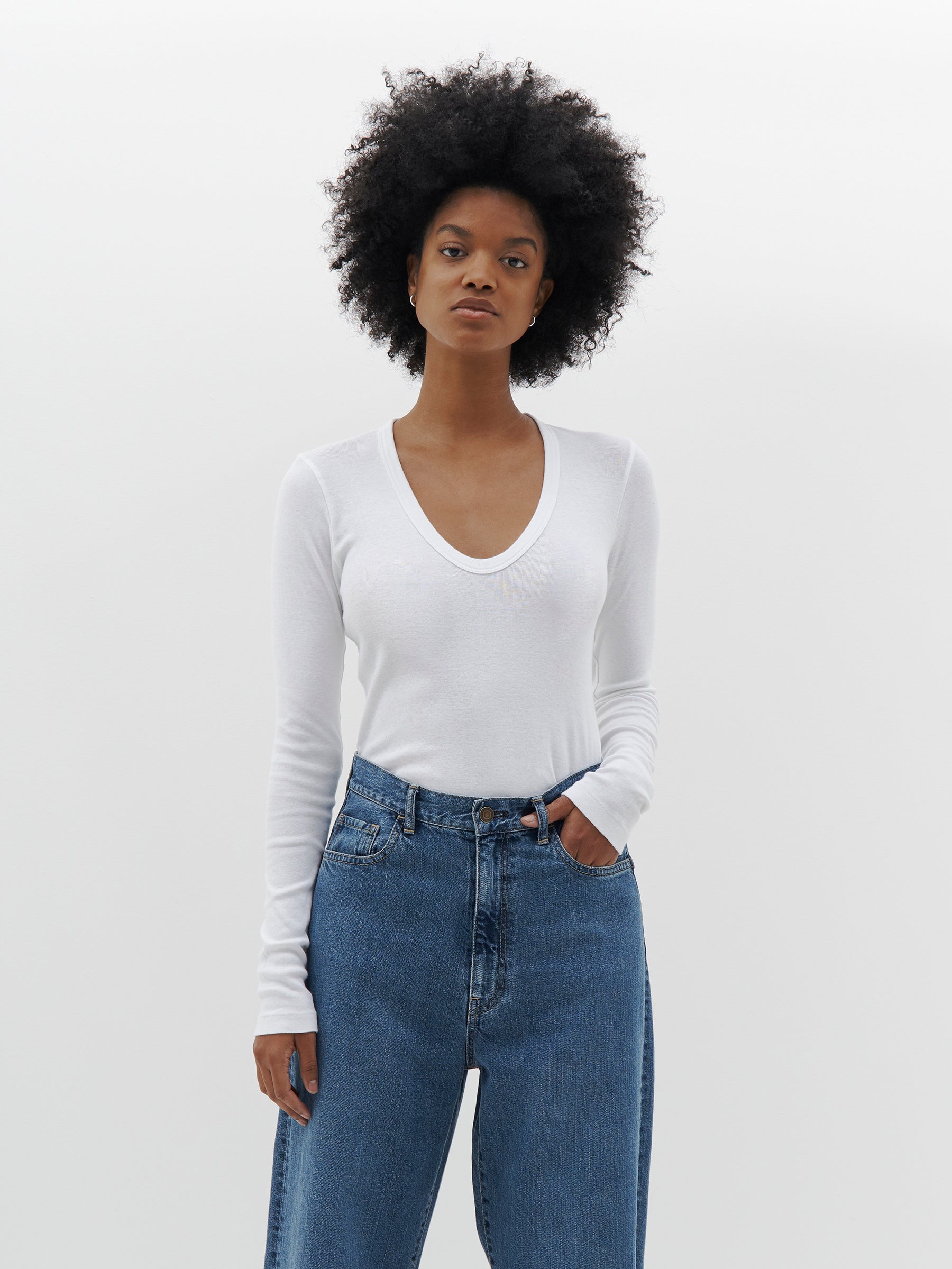 slim rib v neck long sleeve t.shirt