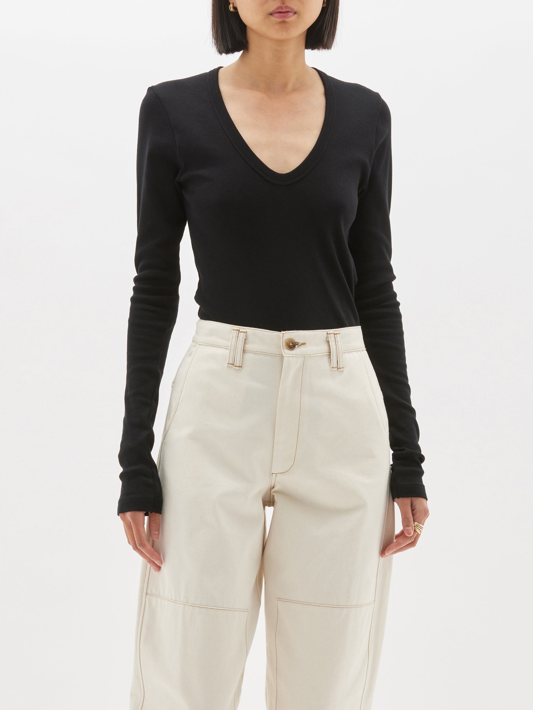 slim-rib-v-neck-l-s-t-shirt-aw22wjt90-black