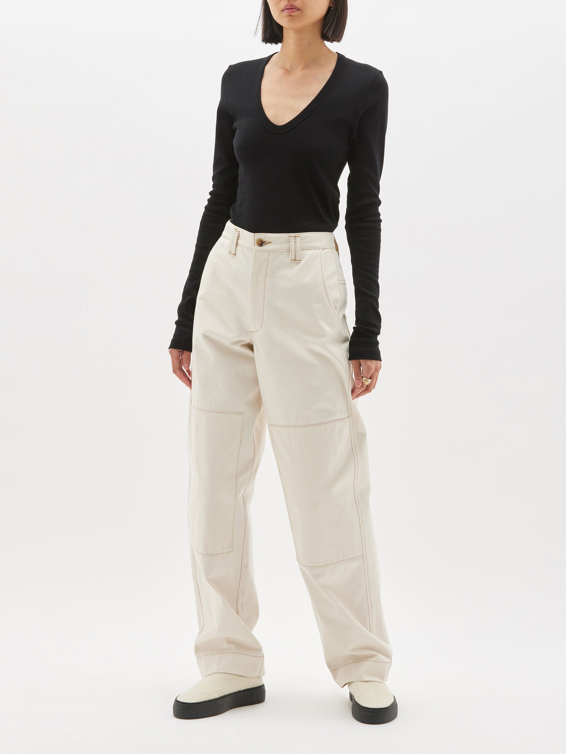 slim-rib-v-neck-l-s-t-shirt-aw22wjt90-black