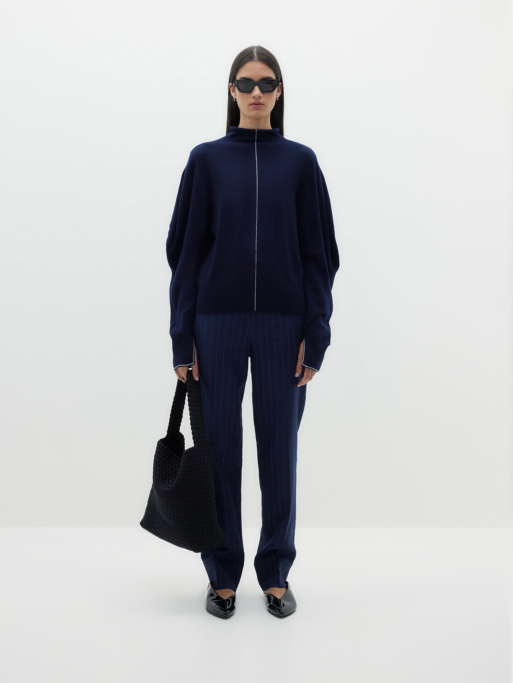contrast detail engineered knit