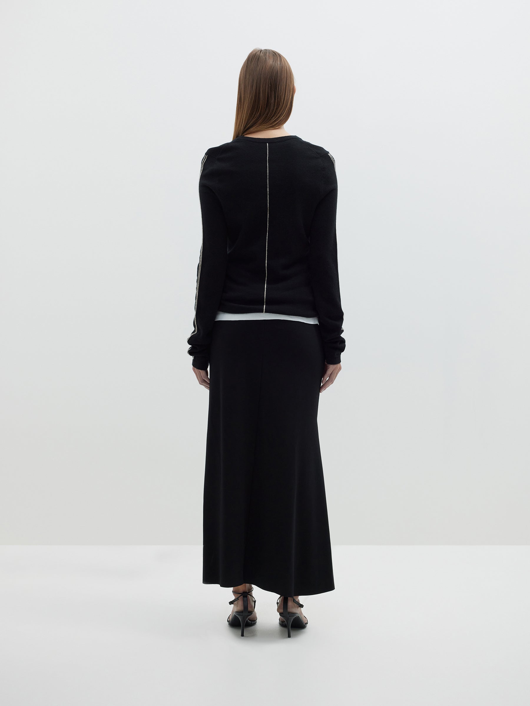 contrast detail layering knit