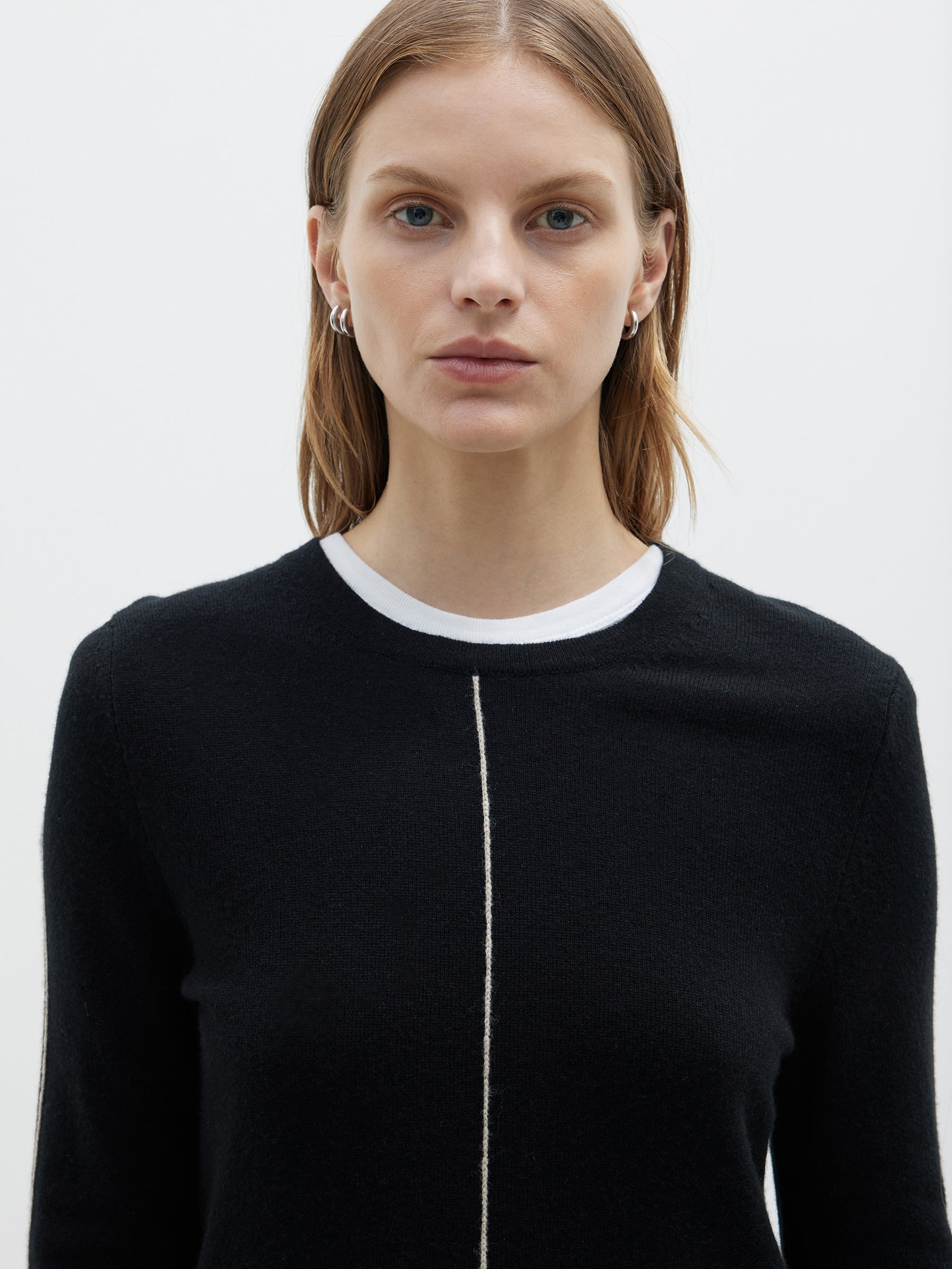 contrast detail layering knit
