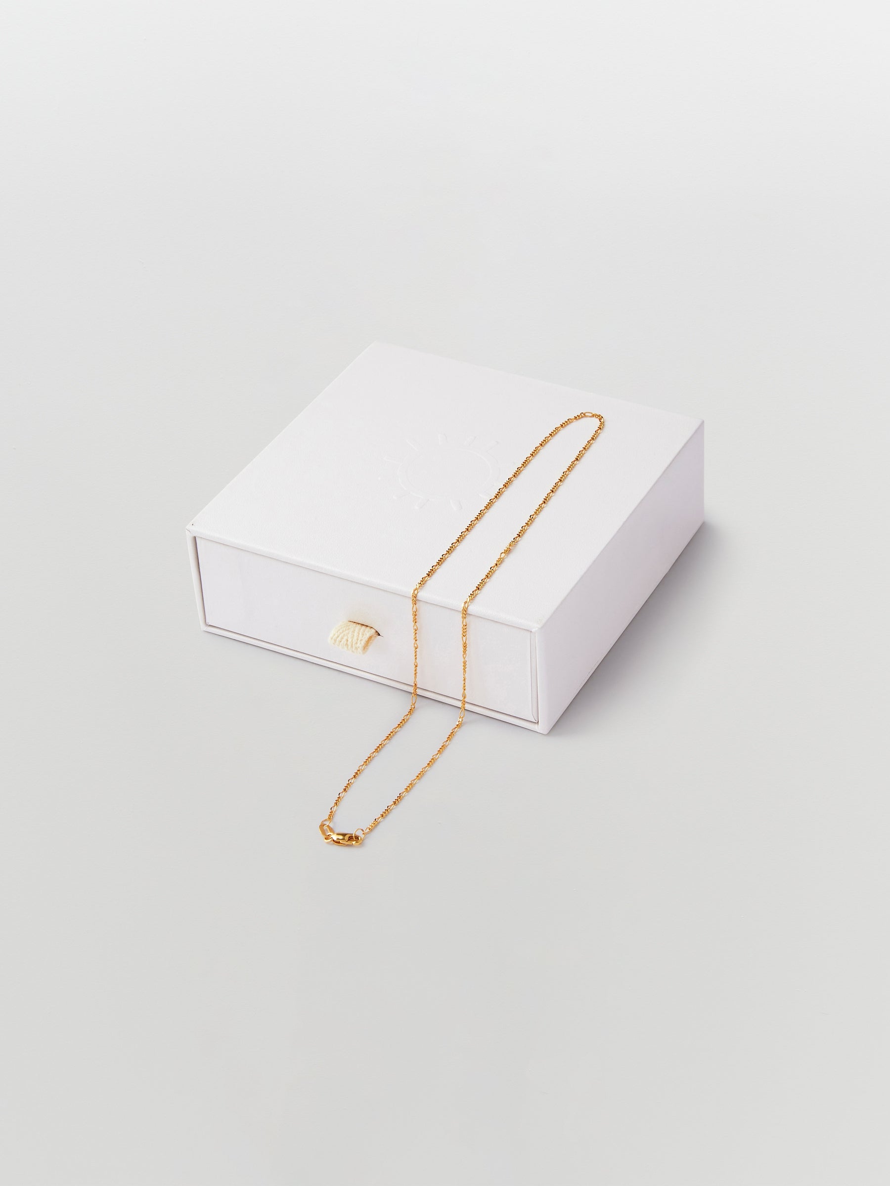 the line of sun figaro choker necklace