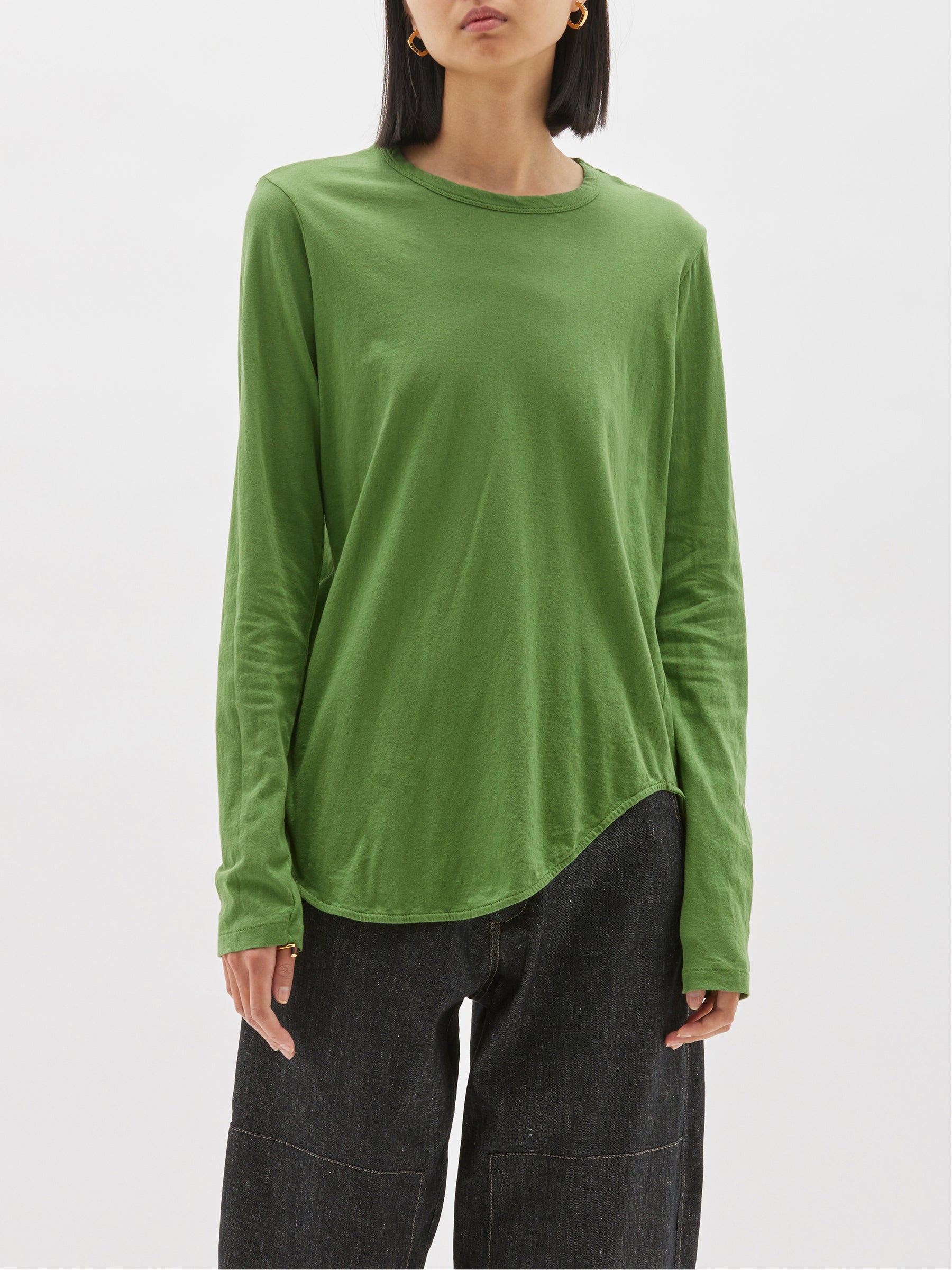 regular scoop hem long sleeve t.shirt