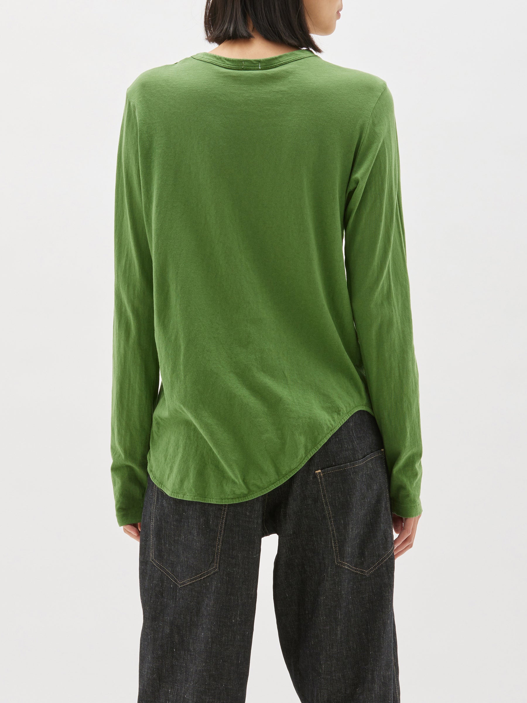 regular scoop hem long sleeve t.shirt