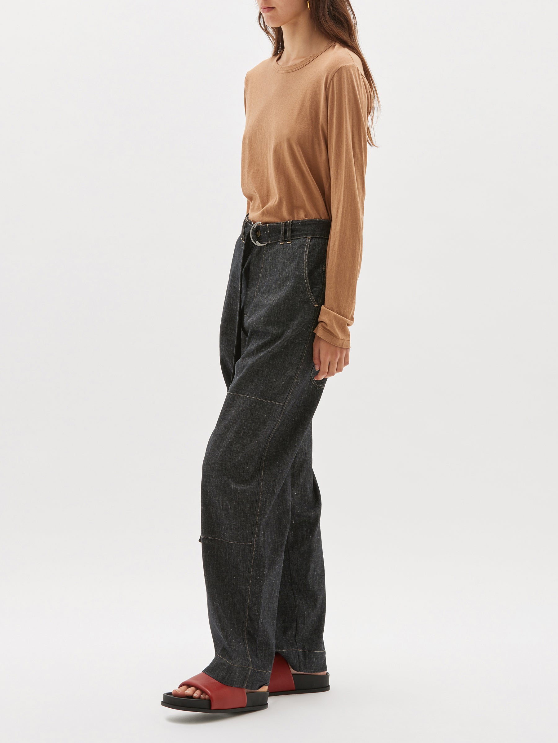 regular scoop hem long sleeve t.shirt