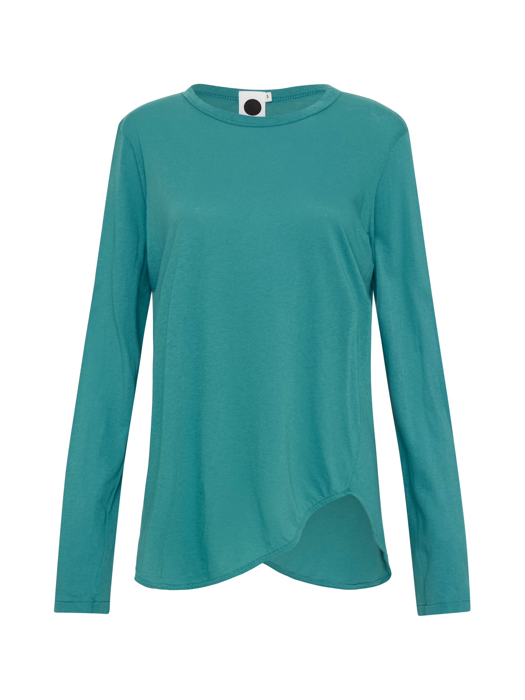 regular scoop hem long sleeve t.shirt