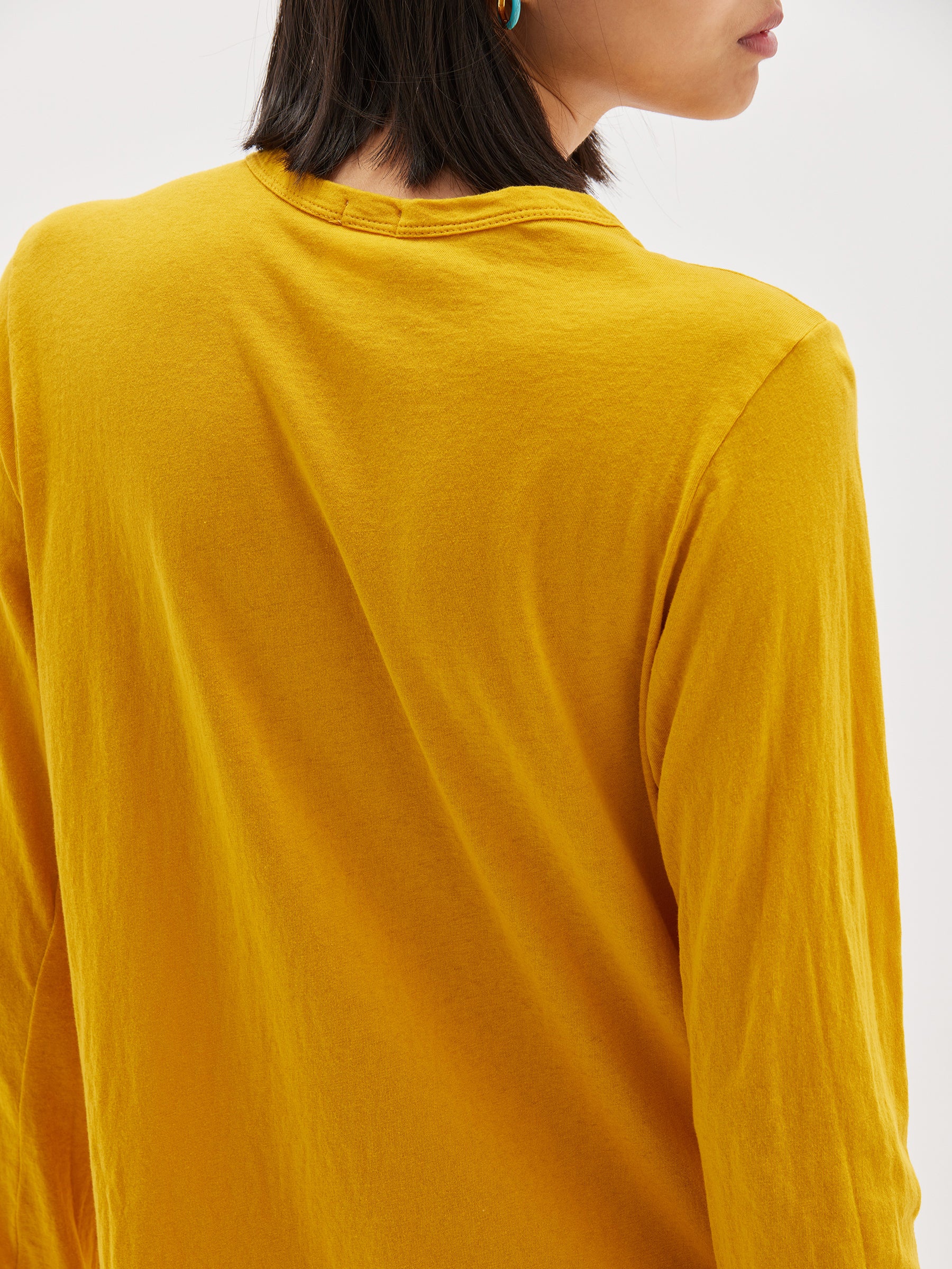 regular scoop hem long sleeve t.shirt