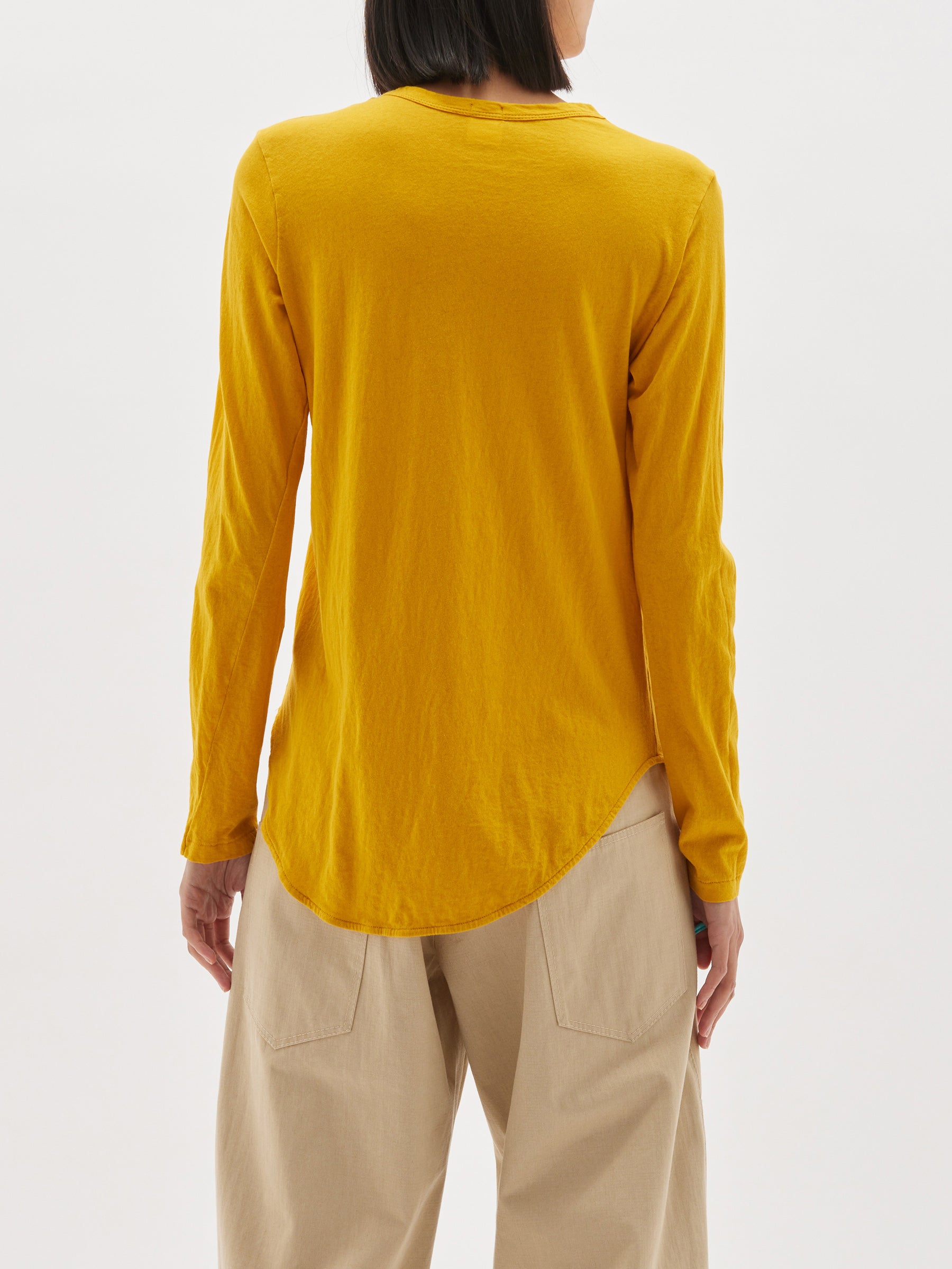 regular scoop hem long sleeve t.shirt