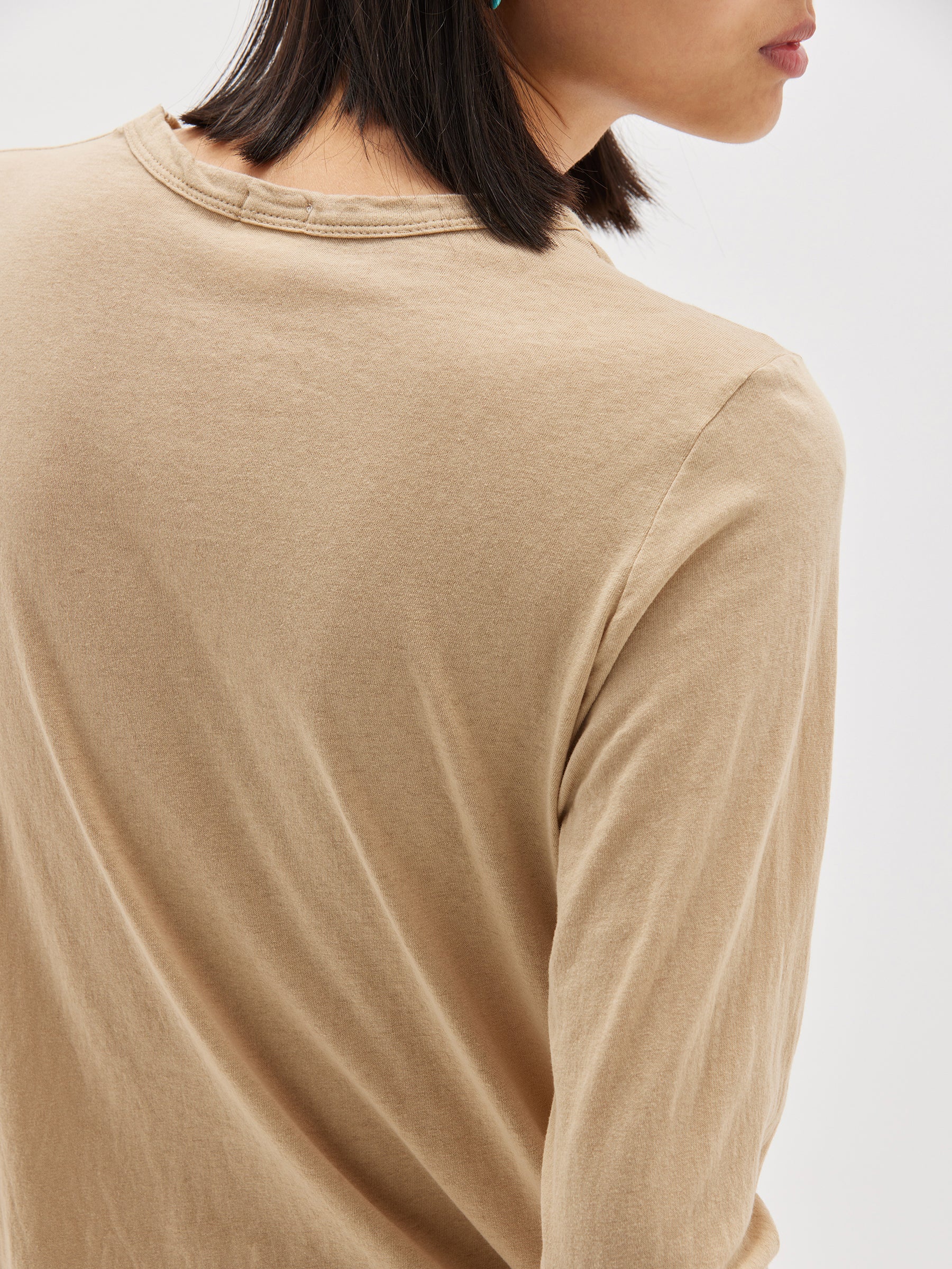 regular scoop hem long sleeve t.shirt