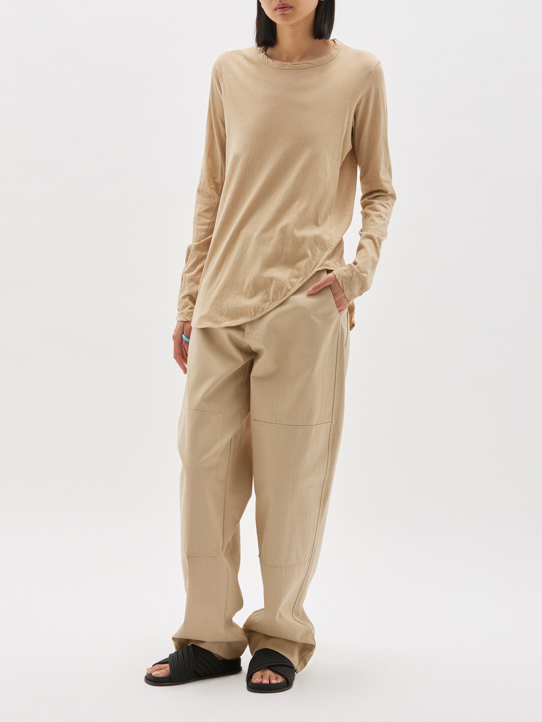 regular scoop hem long sleeve t.shirt
