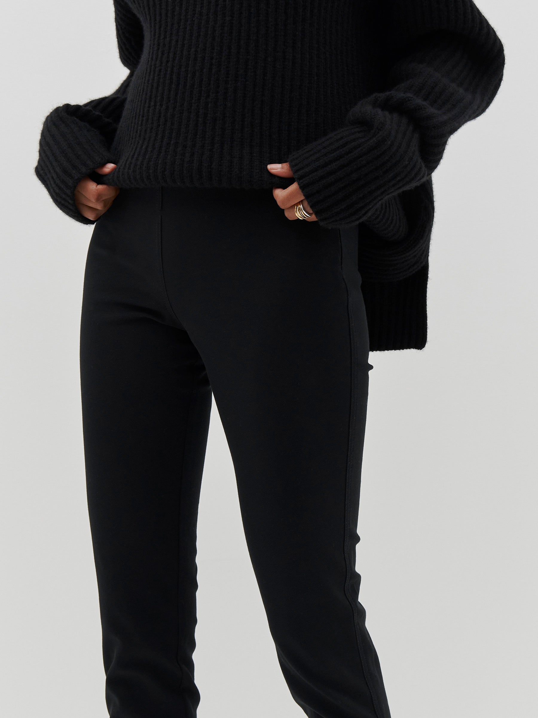 stretch-twill-split-hem-tights-pc22wfb153-black