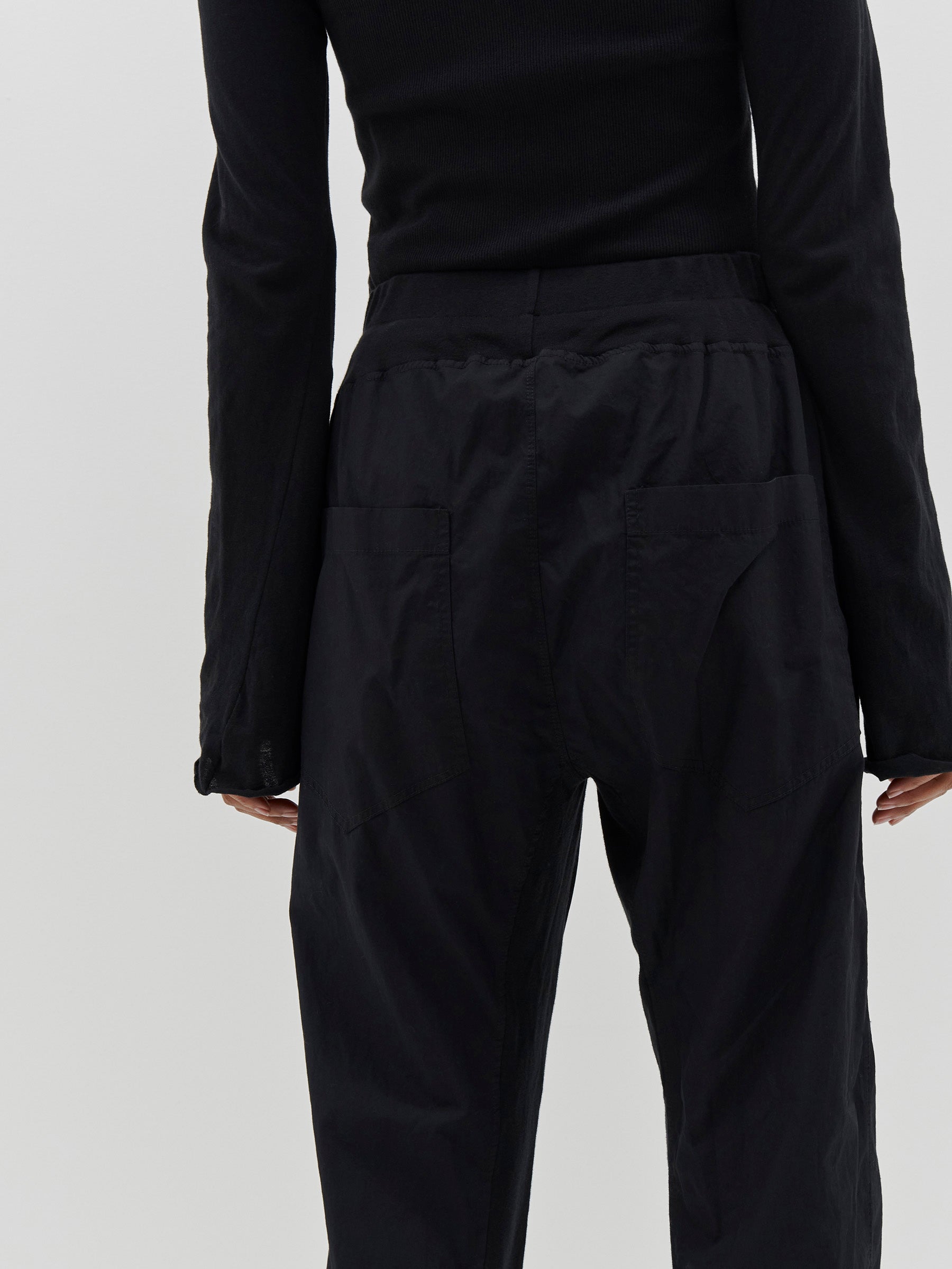slim-utility-cotton-pant-pc22wjb139-black
