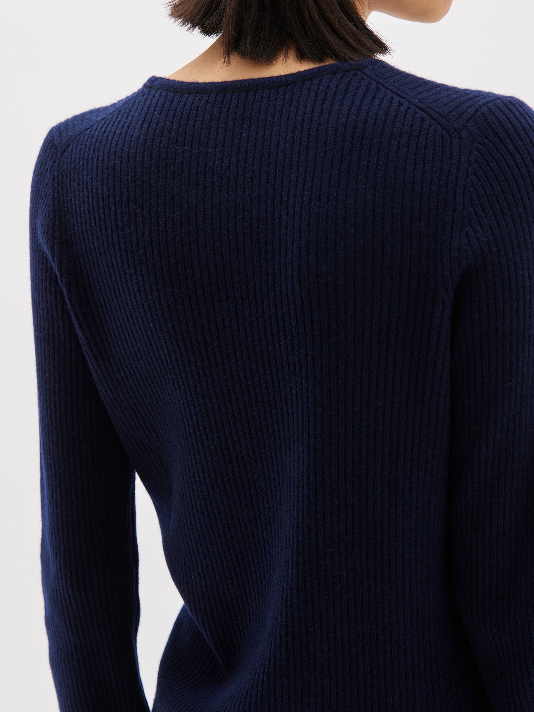 rib fitted crew neck knit