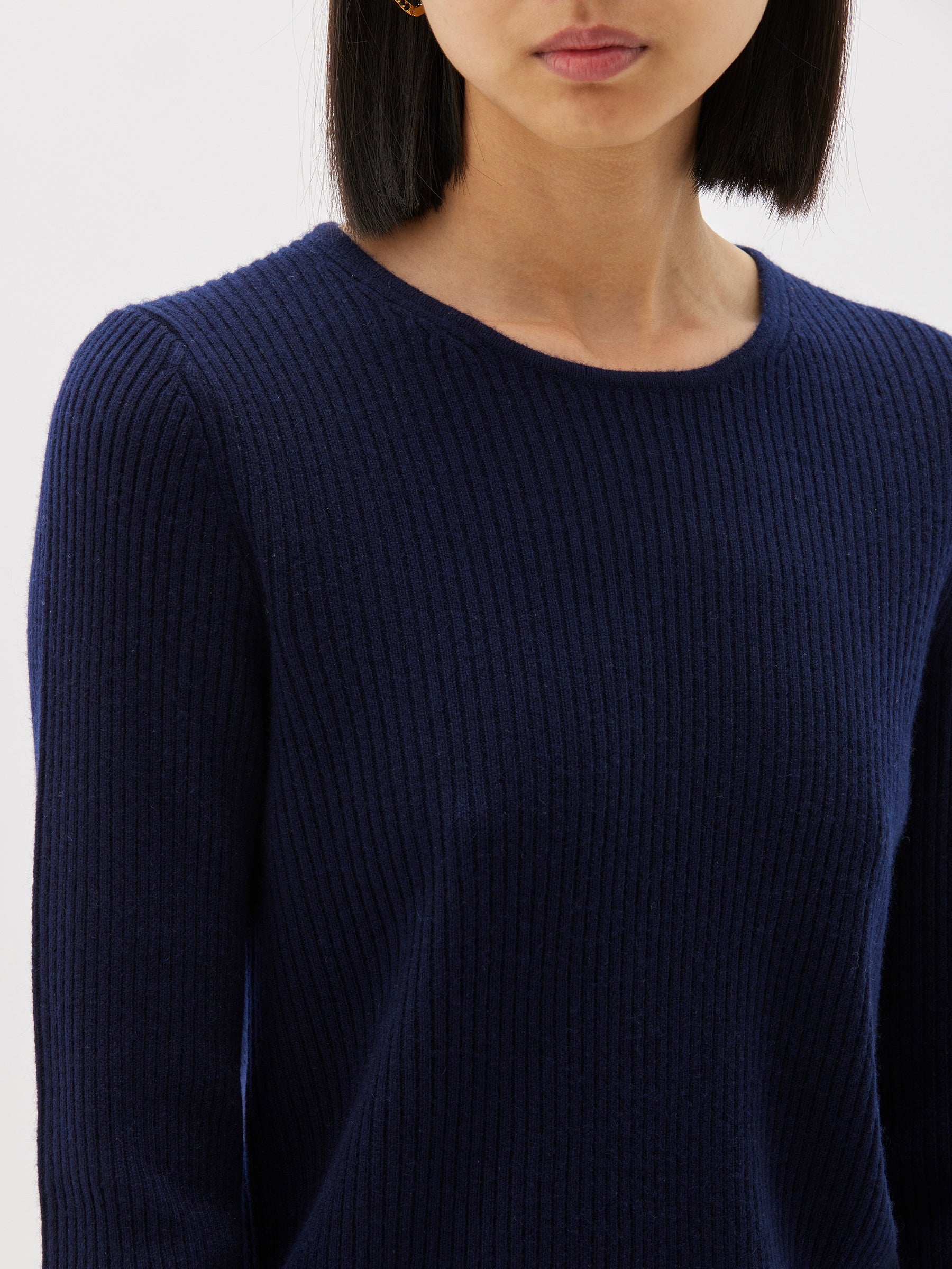 rib fitted crew neck knit