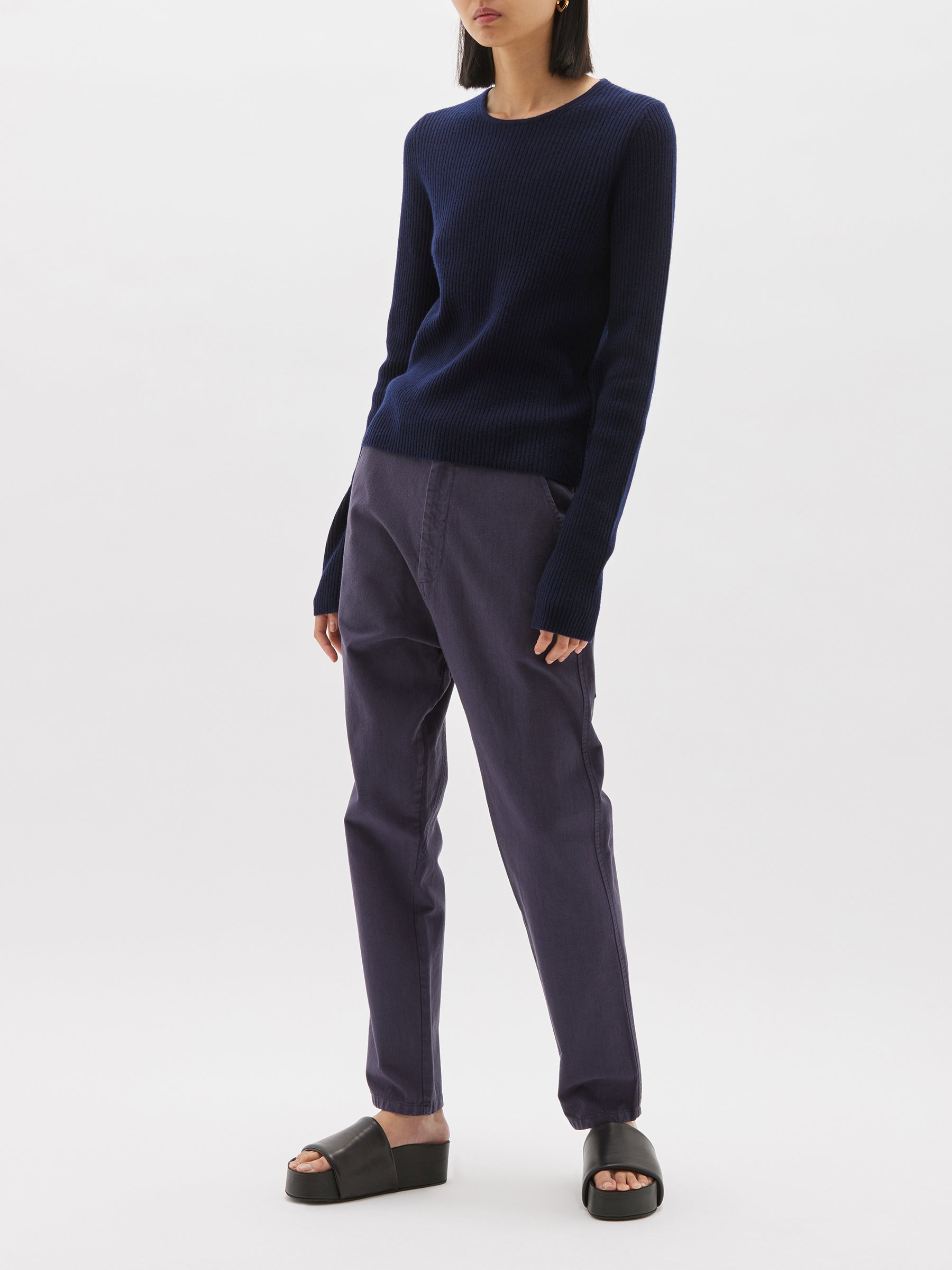 rib fitted crew neck knit