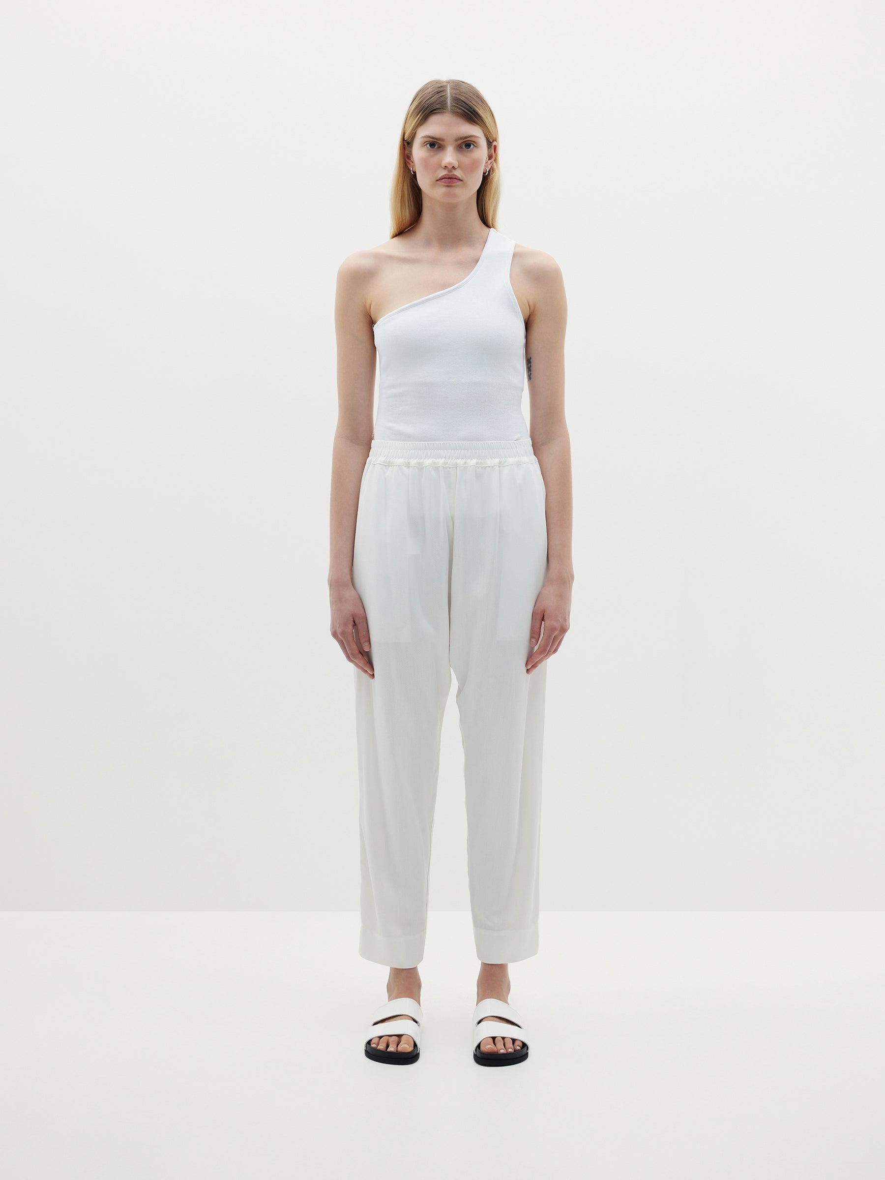 easy drapey travel pant