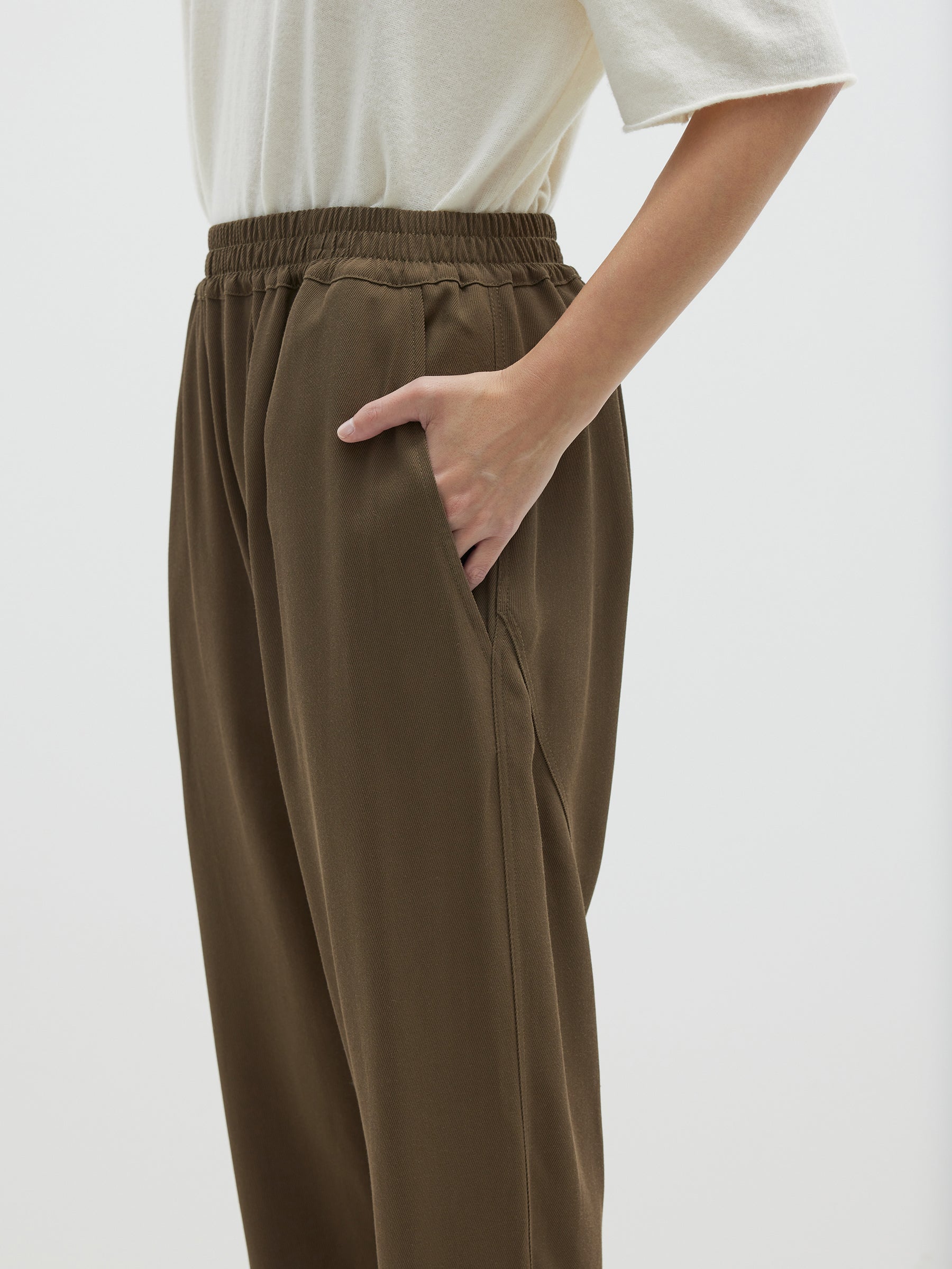 easy drapey travel pant