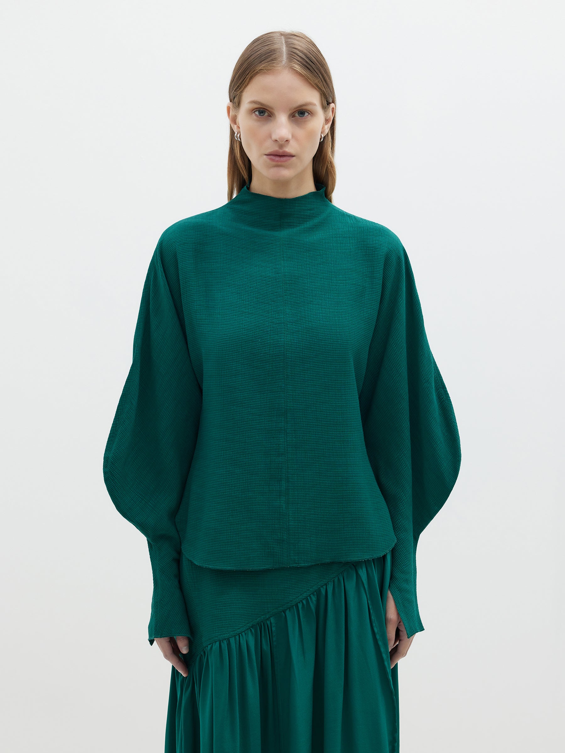viscose crepe round sleeve top