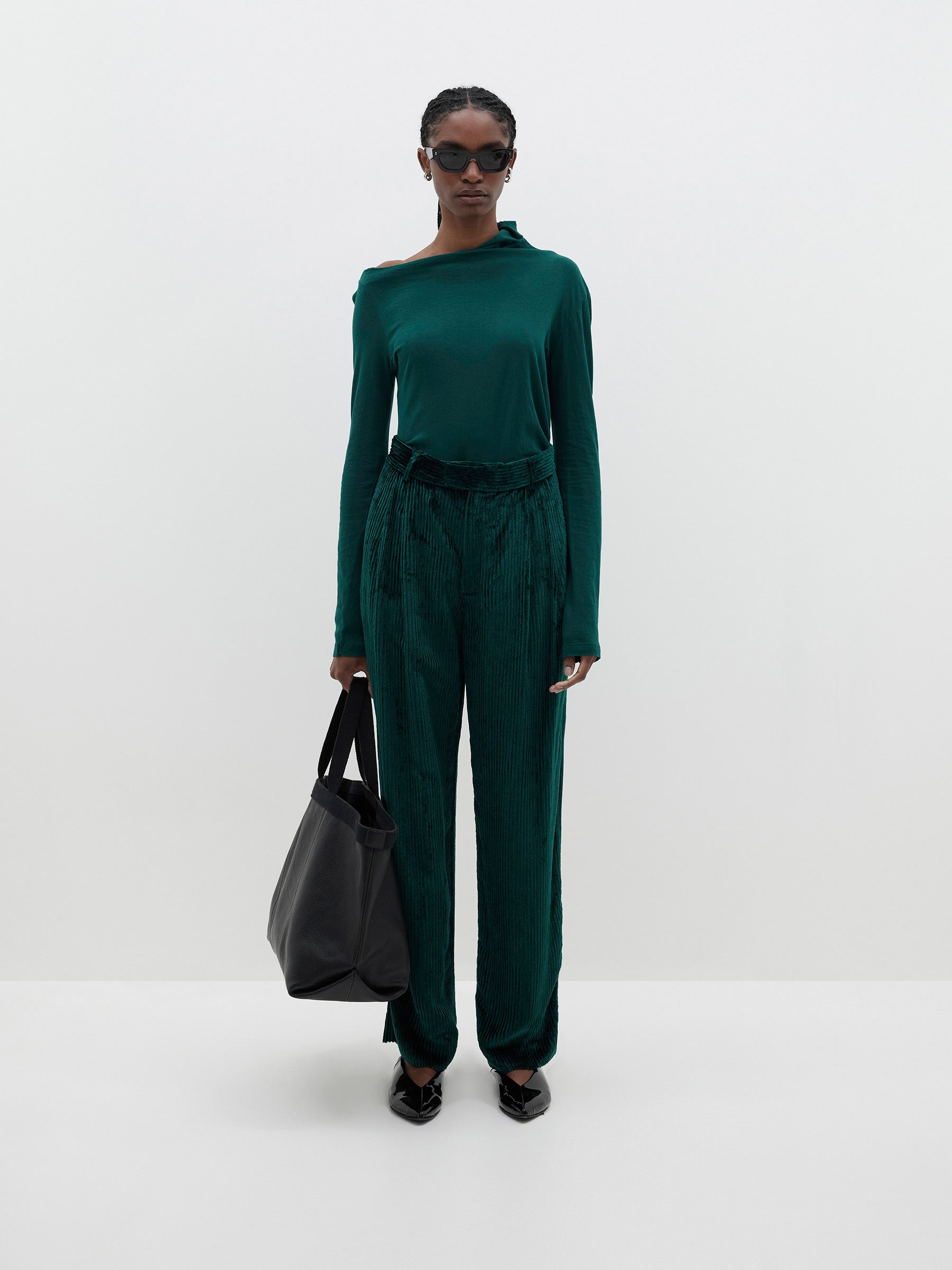 asymmetric neck long sleeve t.shirt