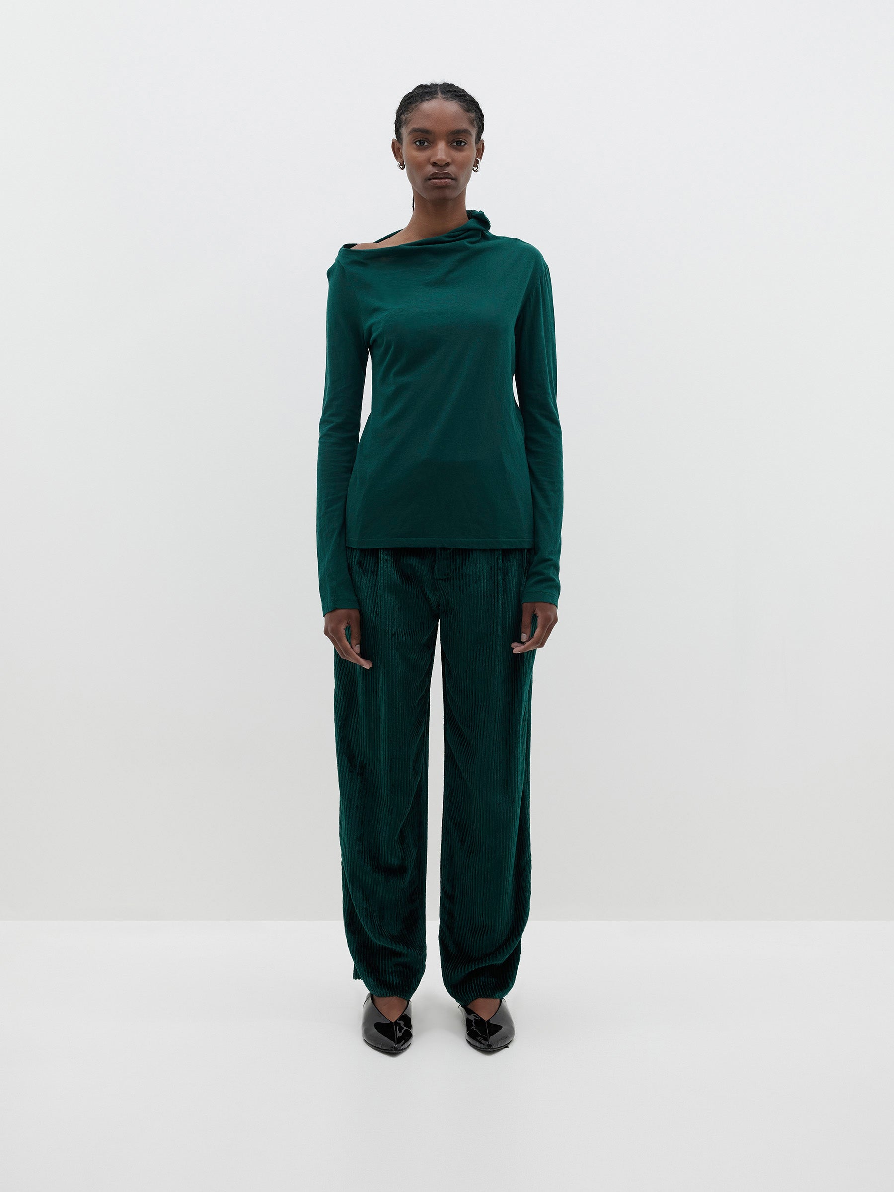 asymmetric neck long sleeve t.shirt