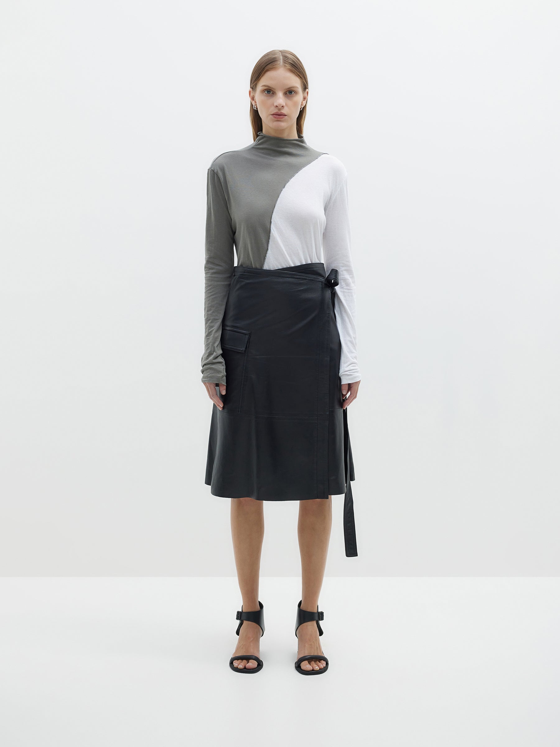 contrast raised neck long sleeve t.shirt
