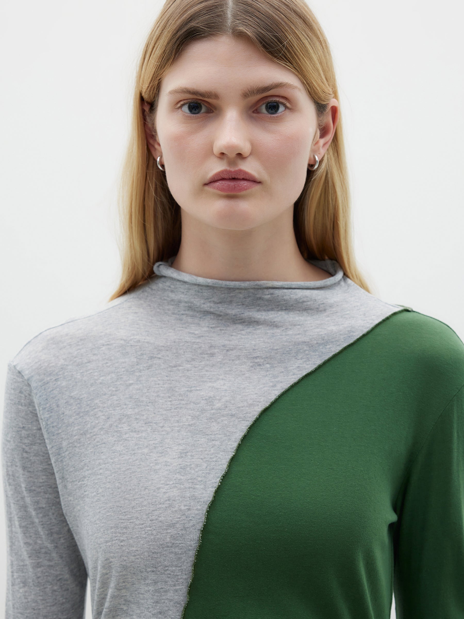 contrast raised neck long sleeve t.shirt