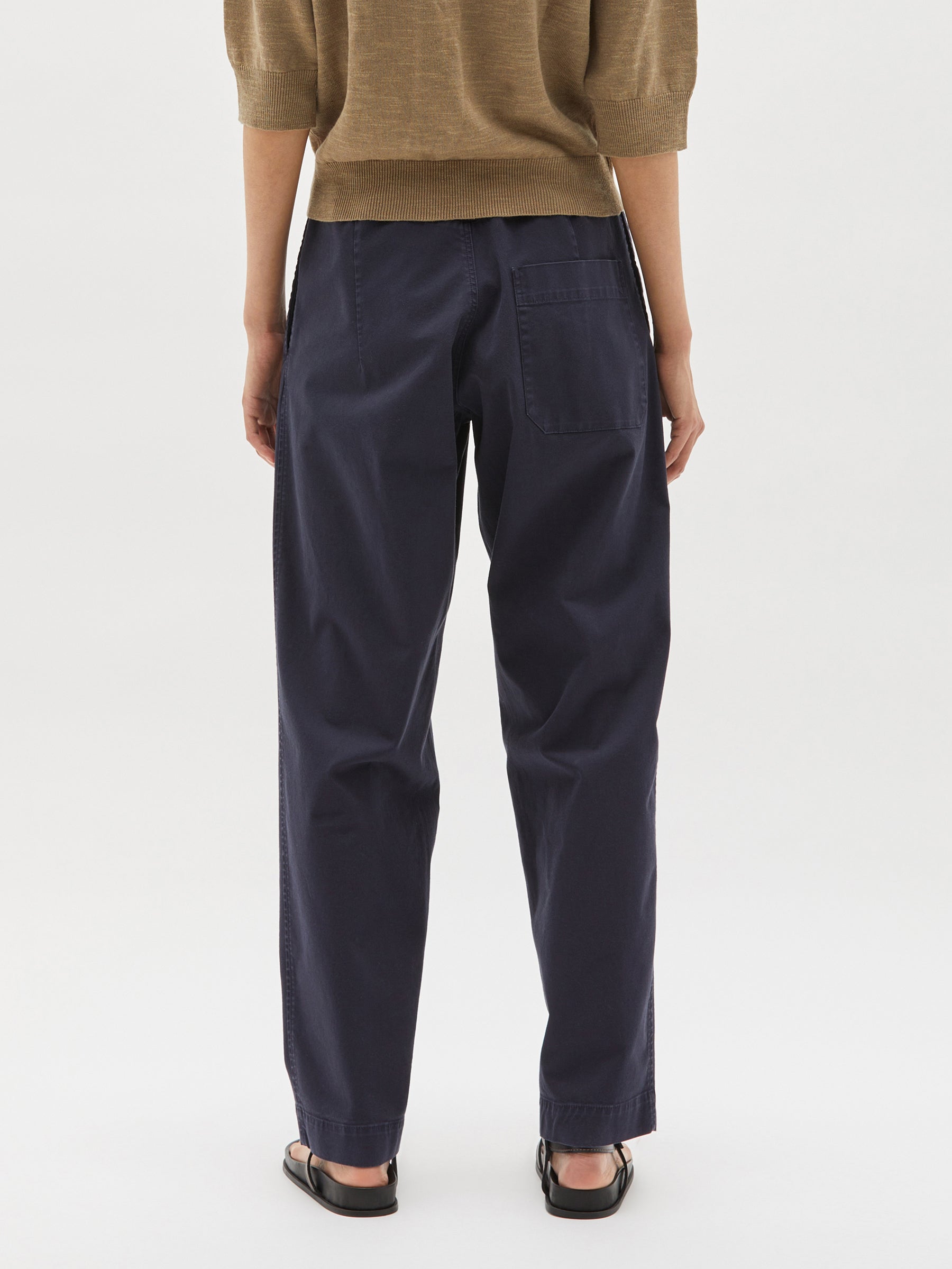 slouch pocket detail chino