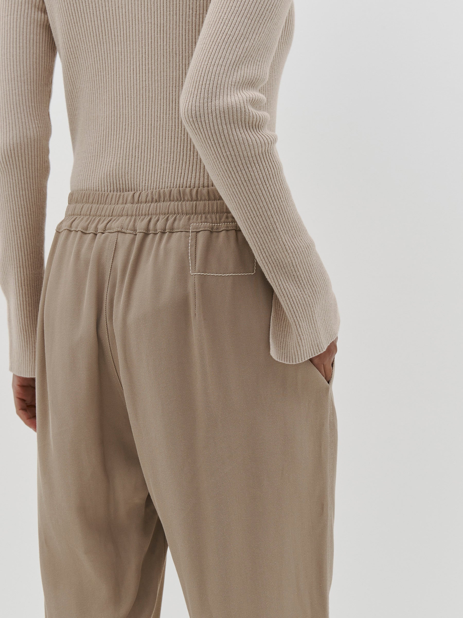 viscose-twill-pull-on-pant-r22wfb125-tan