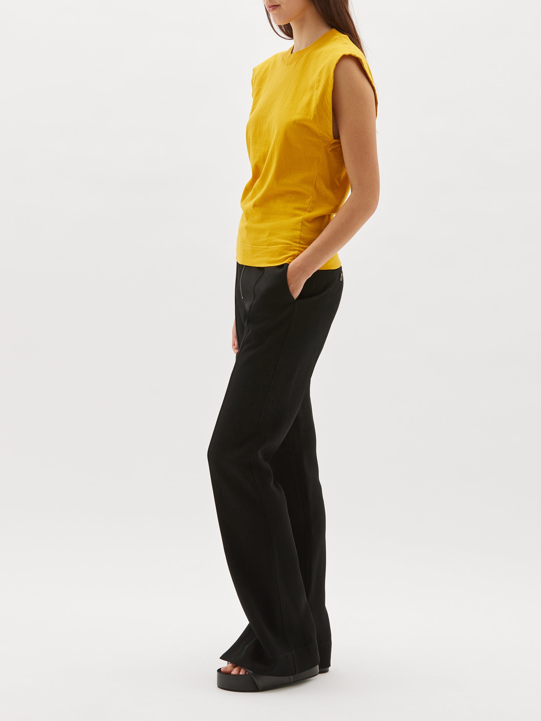 wide shoulder athletic tank